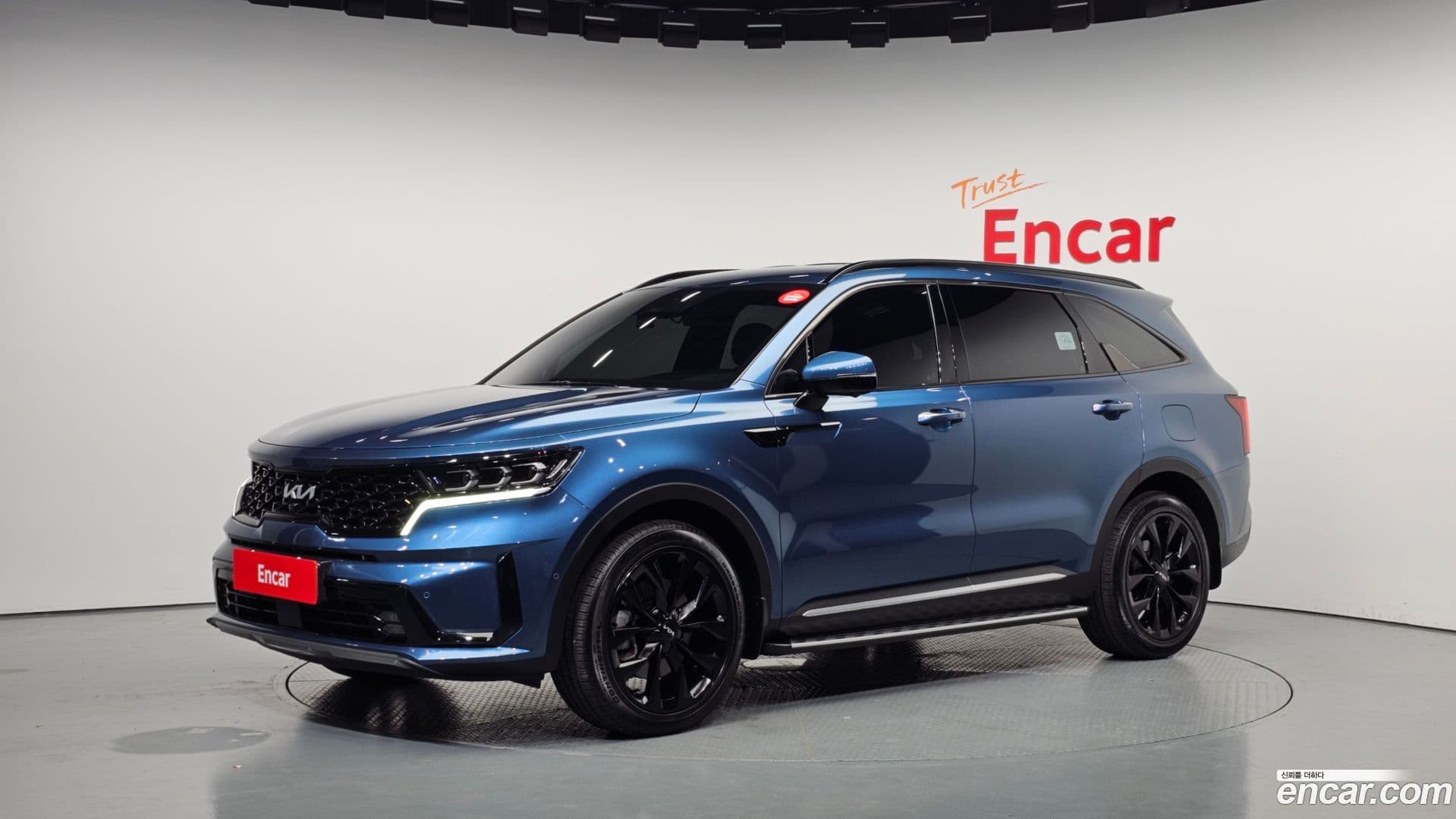 Main__Slider__Photo:Sorento Kia 2021.7-0