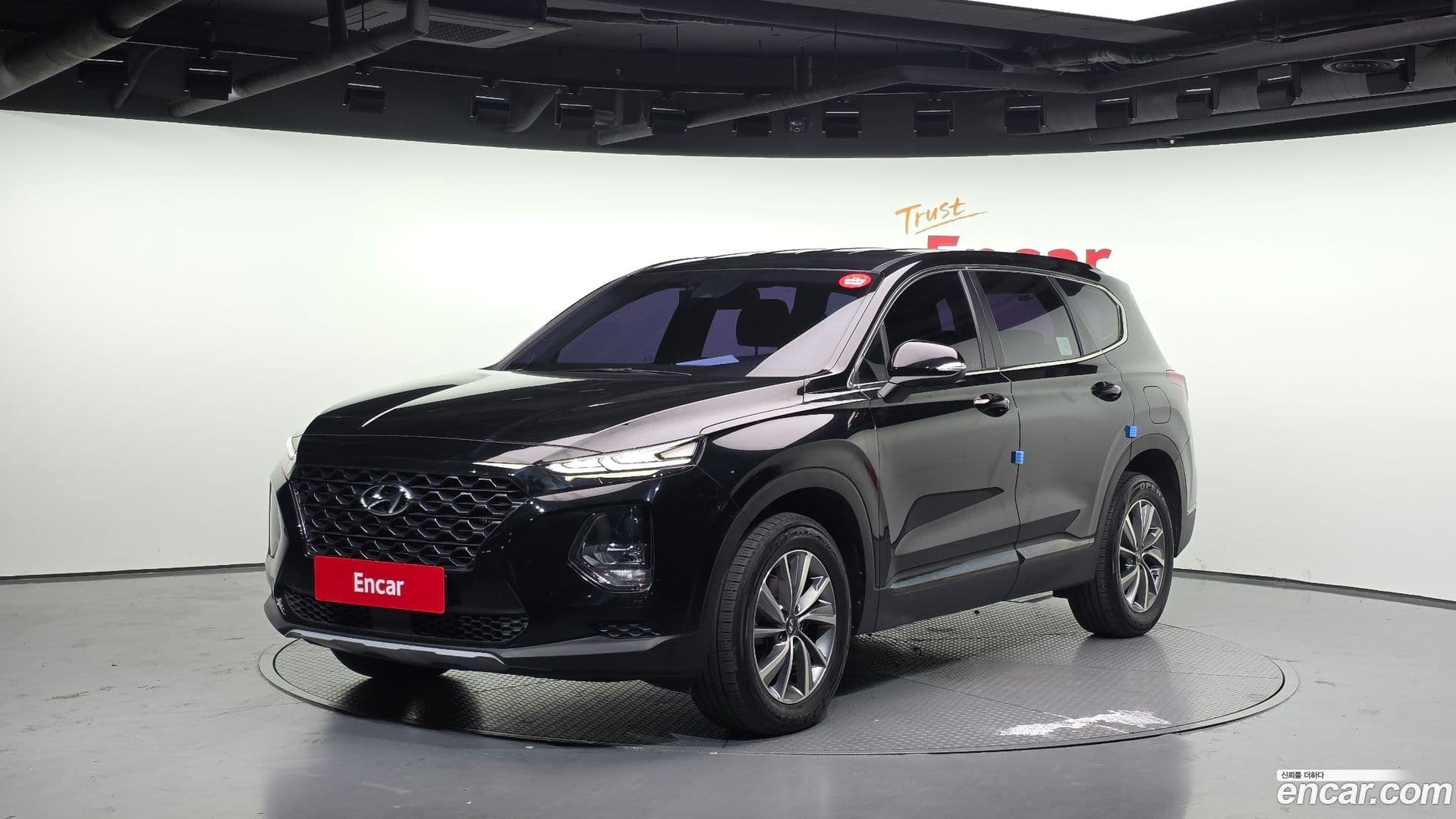 Main__Slider__Photo:Santafe Hyundai 2019.6-0