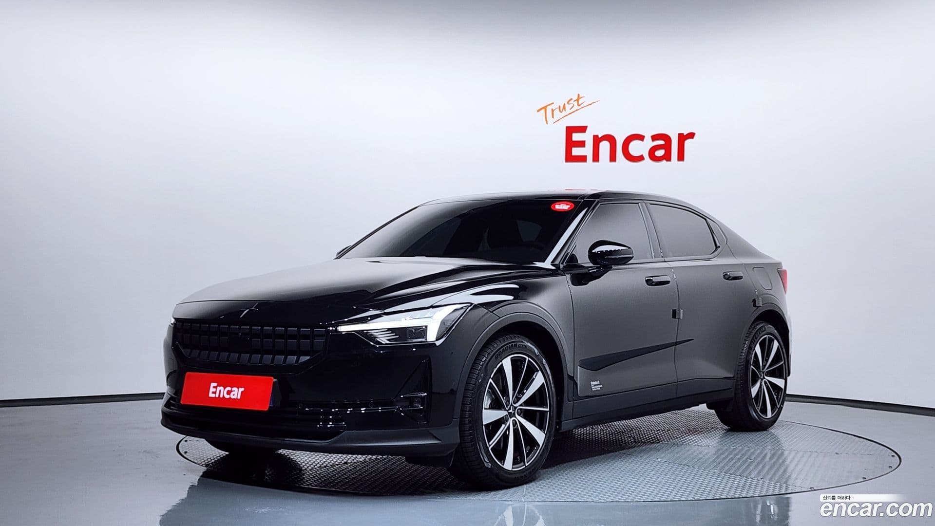 Main__Slider__Photo:Polestar 2 Polestar 2022.3-0