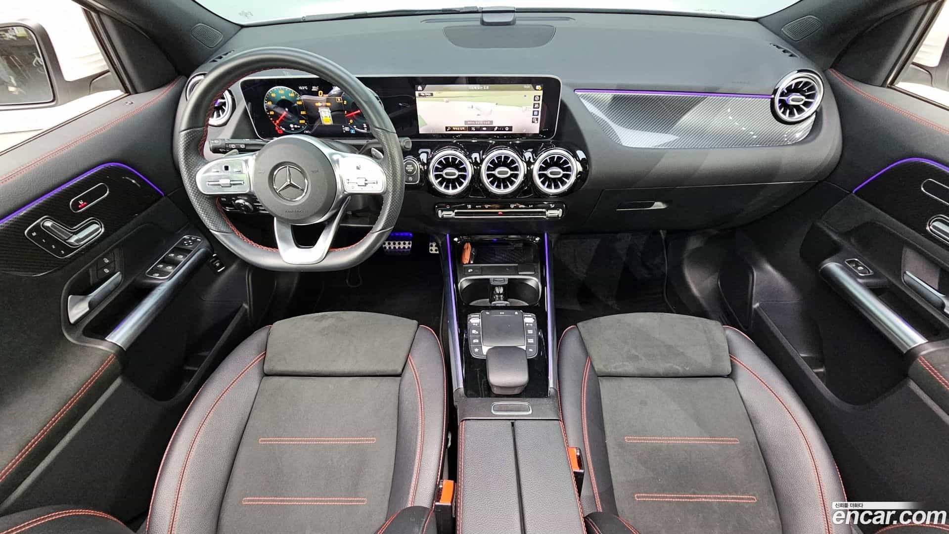 GLA-Class Mercedes-Benz 2020.9-INNER-007