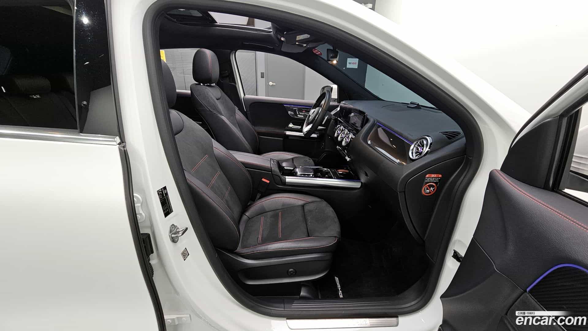 GLA-Class Mercedes-Benz 2020.9-OPTION-016