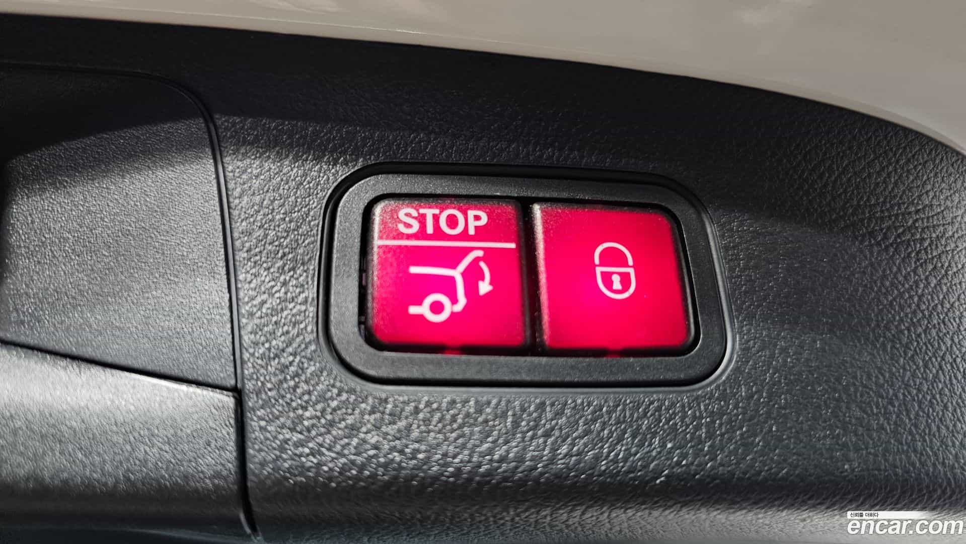 GLA-Class Mercedes-Benz 2020.9-OPTION-024