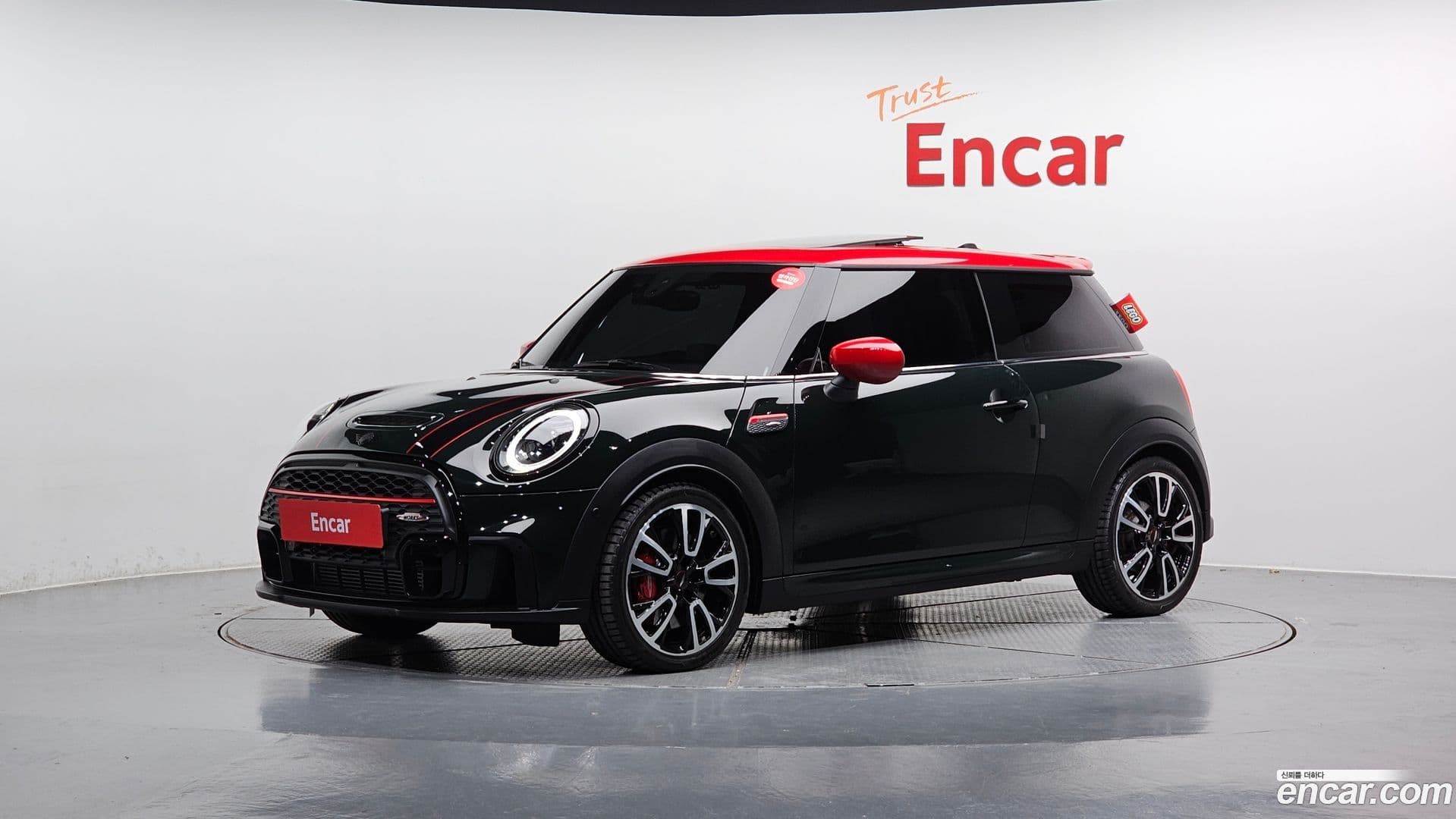 Main__Slider__Photo:Cooper Mini 2022.11-0