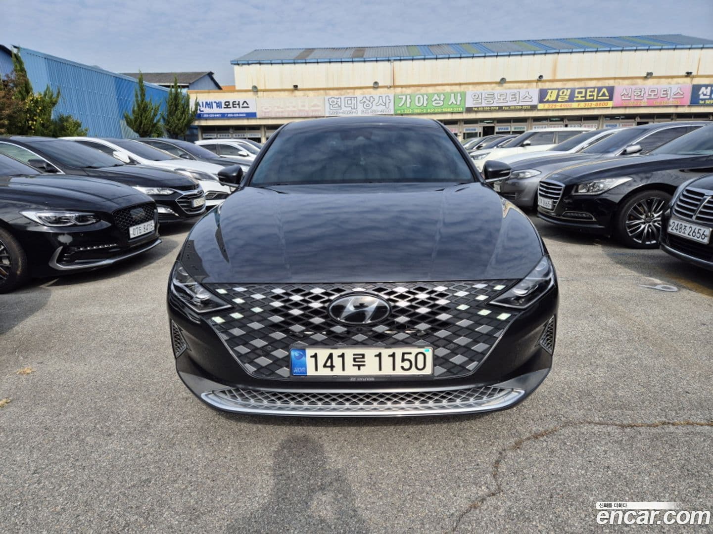 Main__Slider__Photo:Grandeur Hyundai 2021.1-0