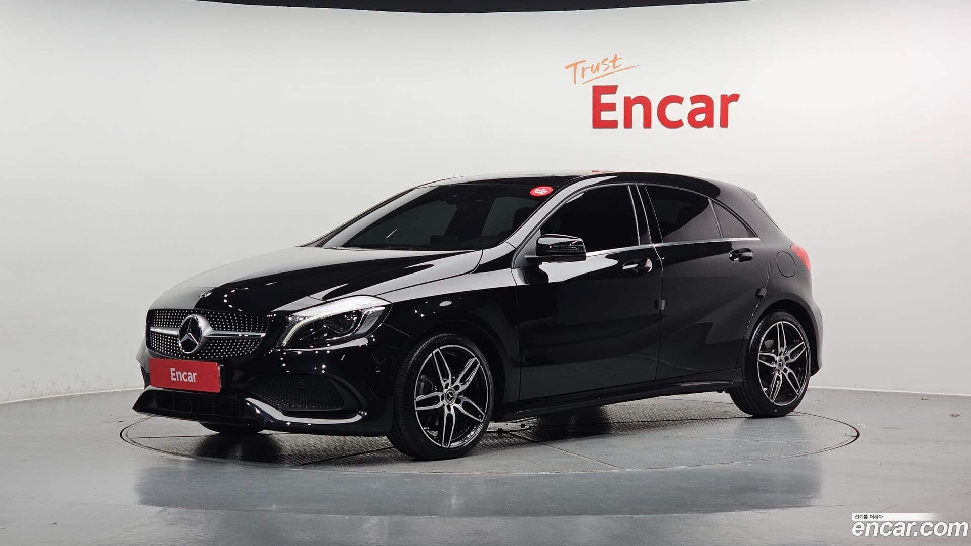 Main__Slider__Photo:A-Class Mercedes-Benz 2018.2-0