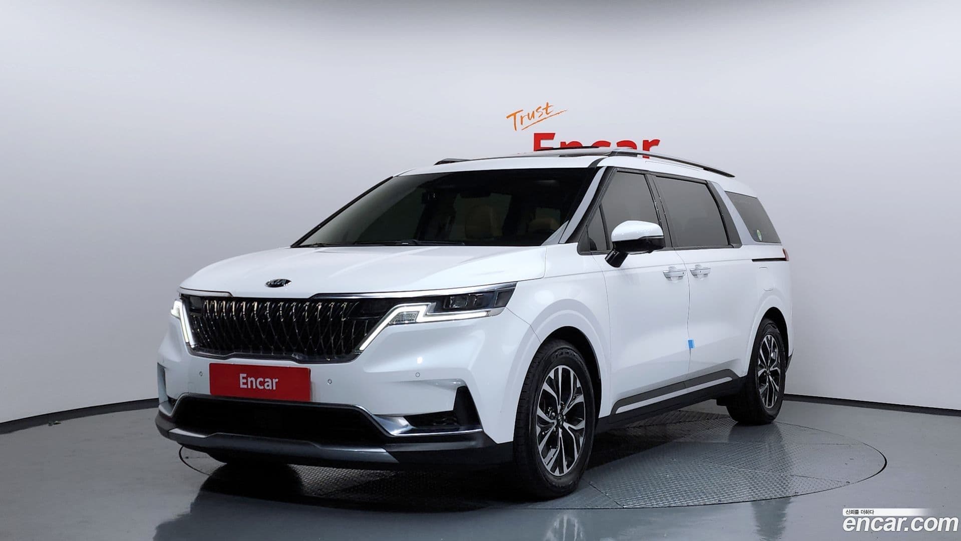 Main__Slider__Photo:Canival Kia 2020.10-0
