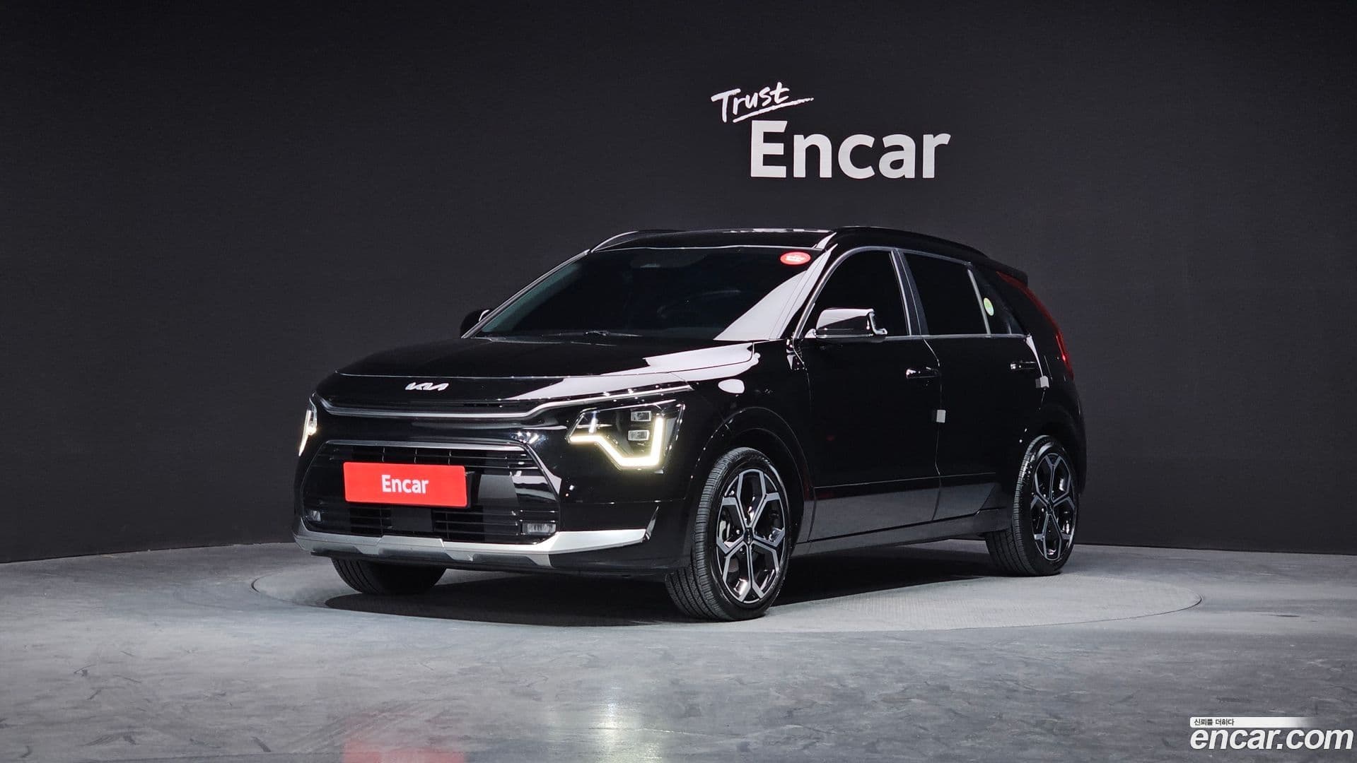 Main__Slider__Photo:Niro Kia 2022.8-0