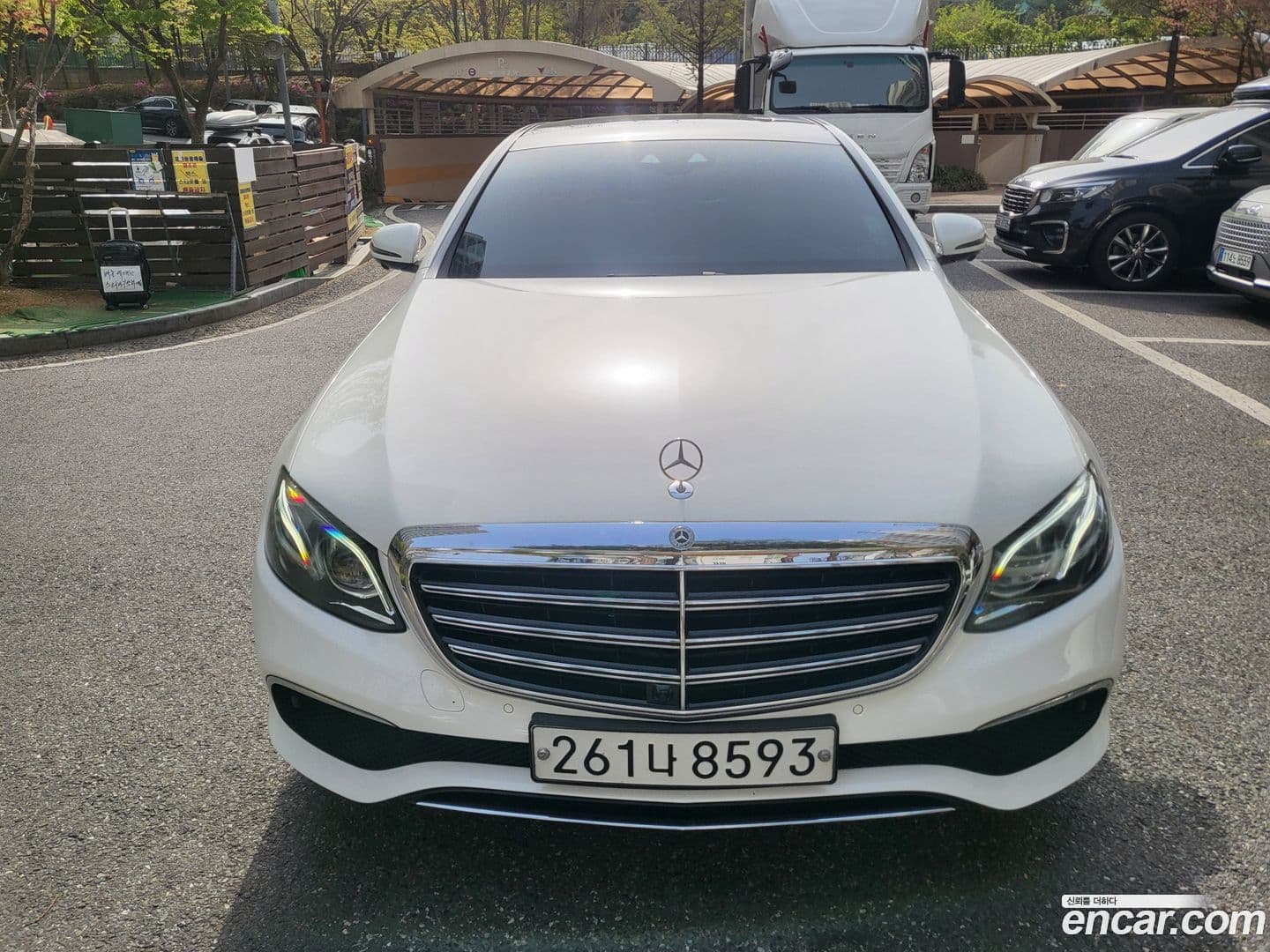 Main__Slider__Photo:E-Class Mercedes-Benz 2019.11-0