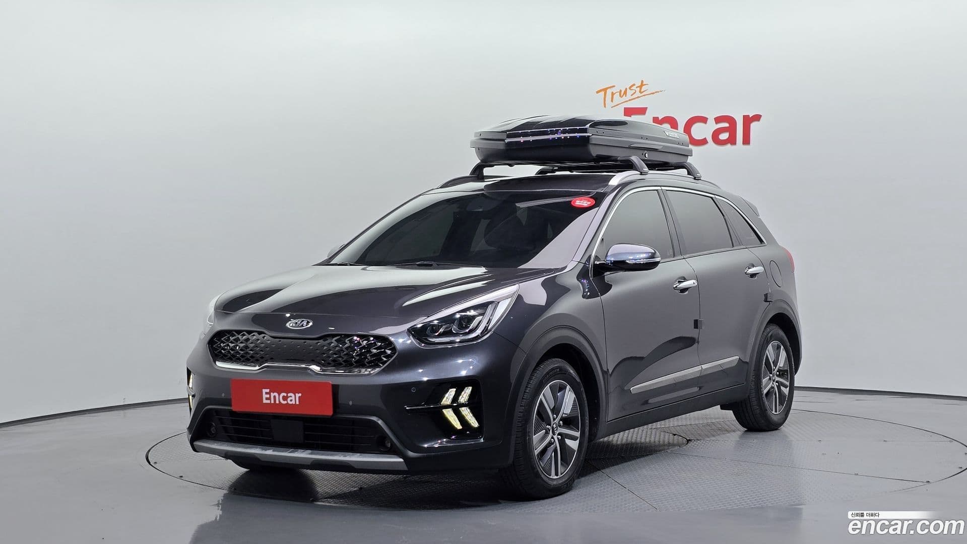 Main__Slider__Photo:Niro Kia 2019.10-0
