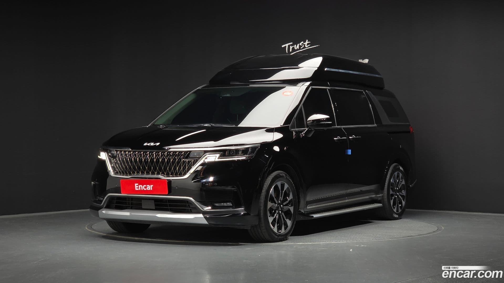 Main__Slider__Photo:Canival Kia 2022.7-0
