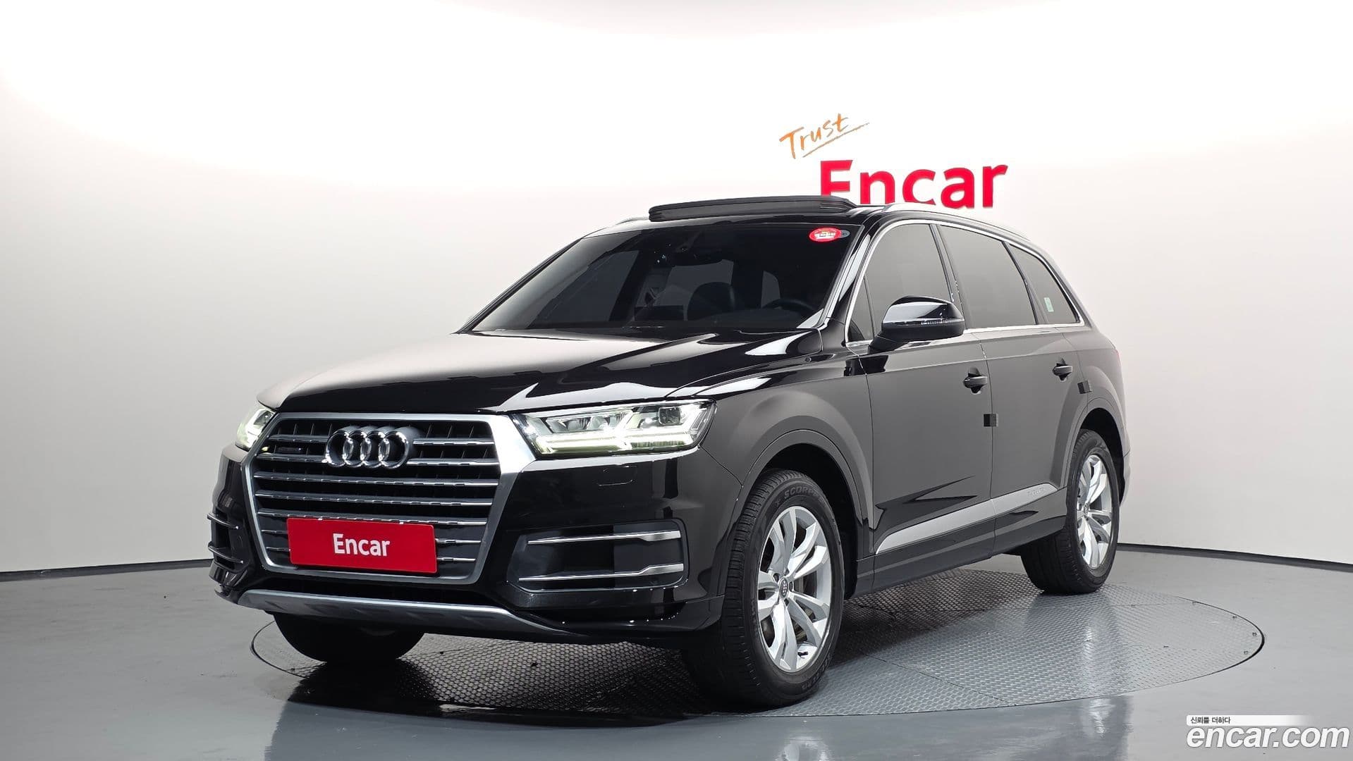 Main__Slider__Photo:Q7 Audi 2019.10-0
