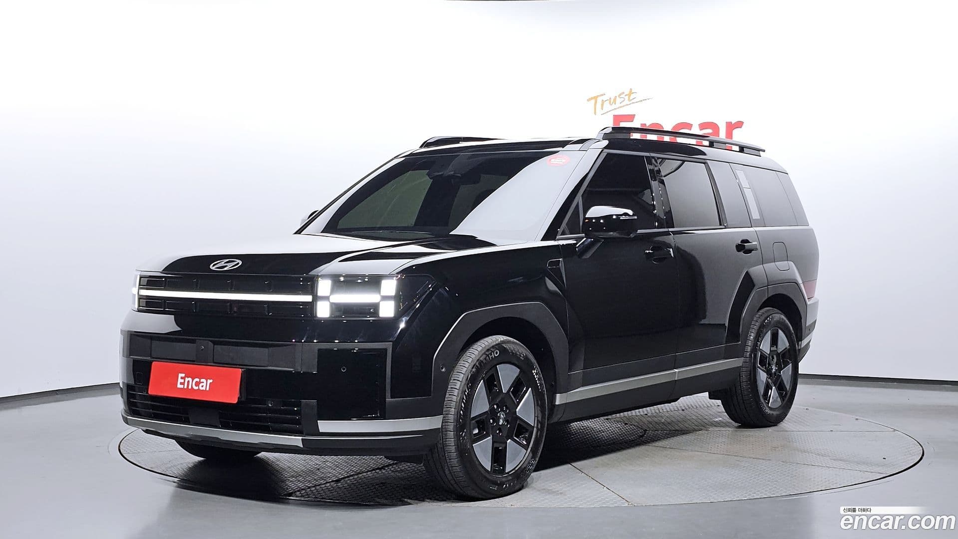Main__Slider__Photo:Santafe Hyundai 2024.9-0