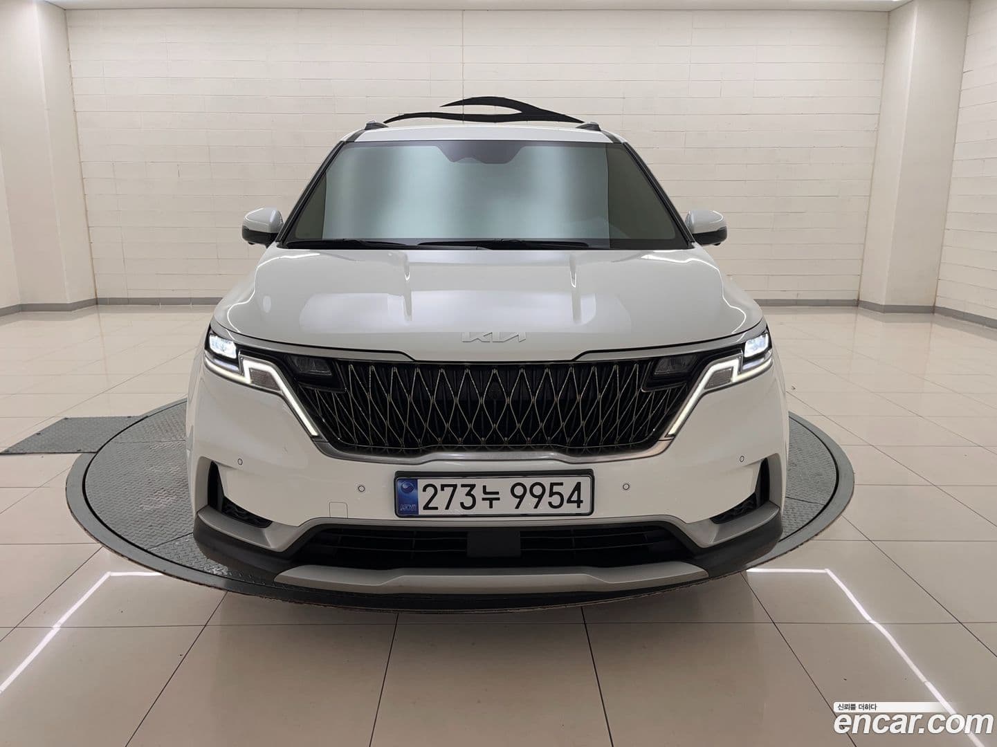 Main__Slider__Photo:Canival Kia 2021.10-0