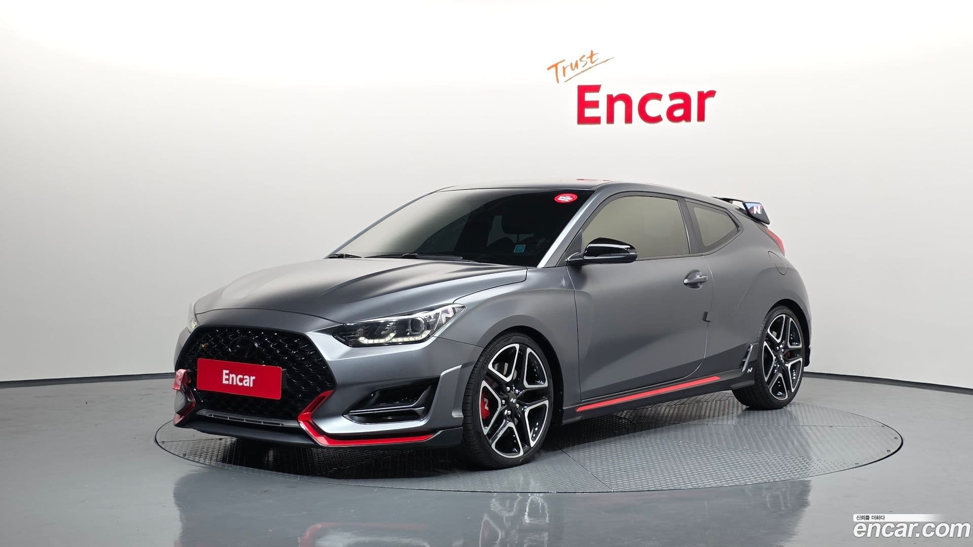 Main__Slider__Photo:Veloster Hyundai 2018.8-0