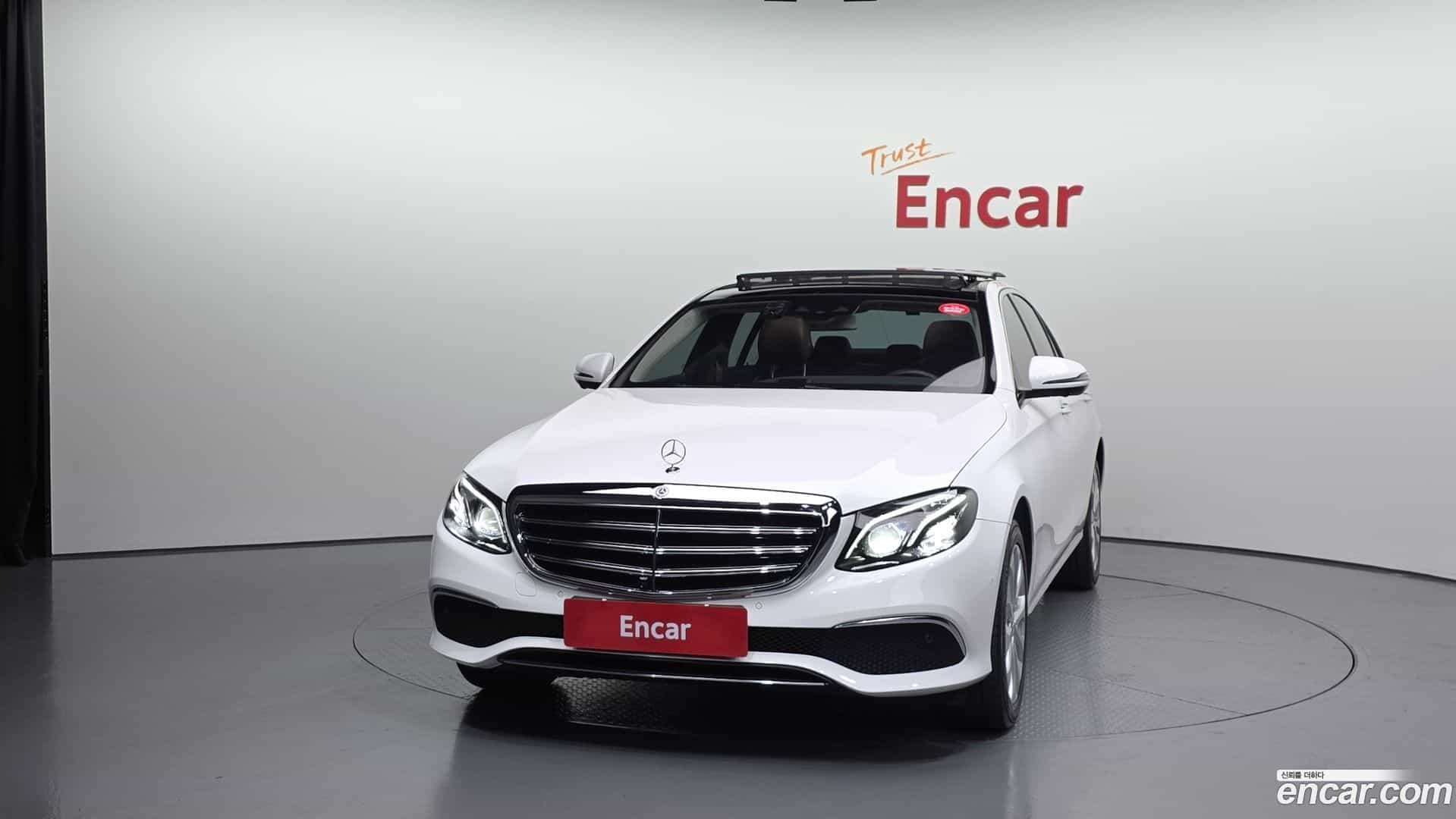 E-Class Mercedes-Benz 2019.1-OUTER-003