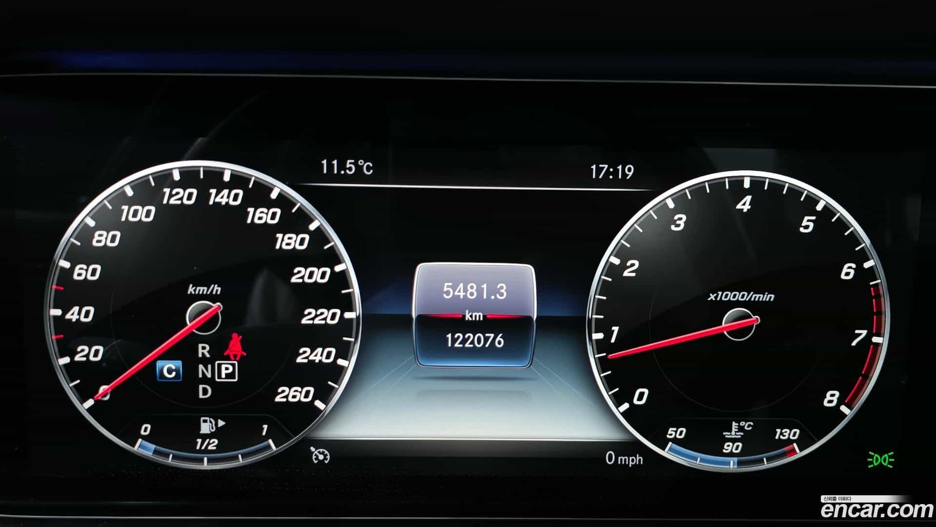 E-Class Mercedes-Benz 2019.1-INNER-008