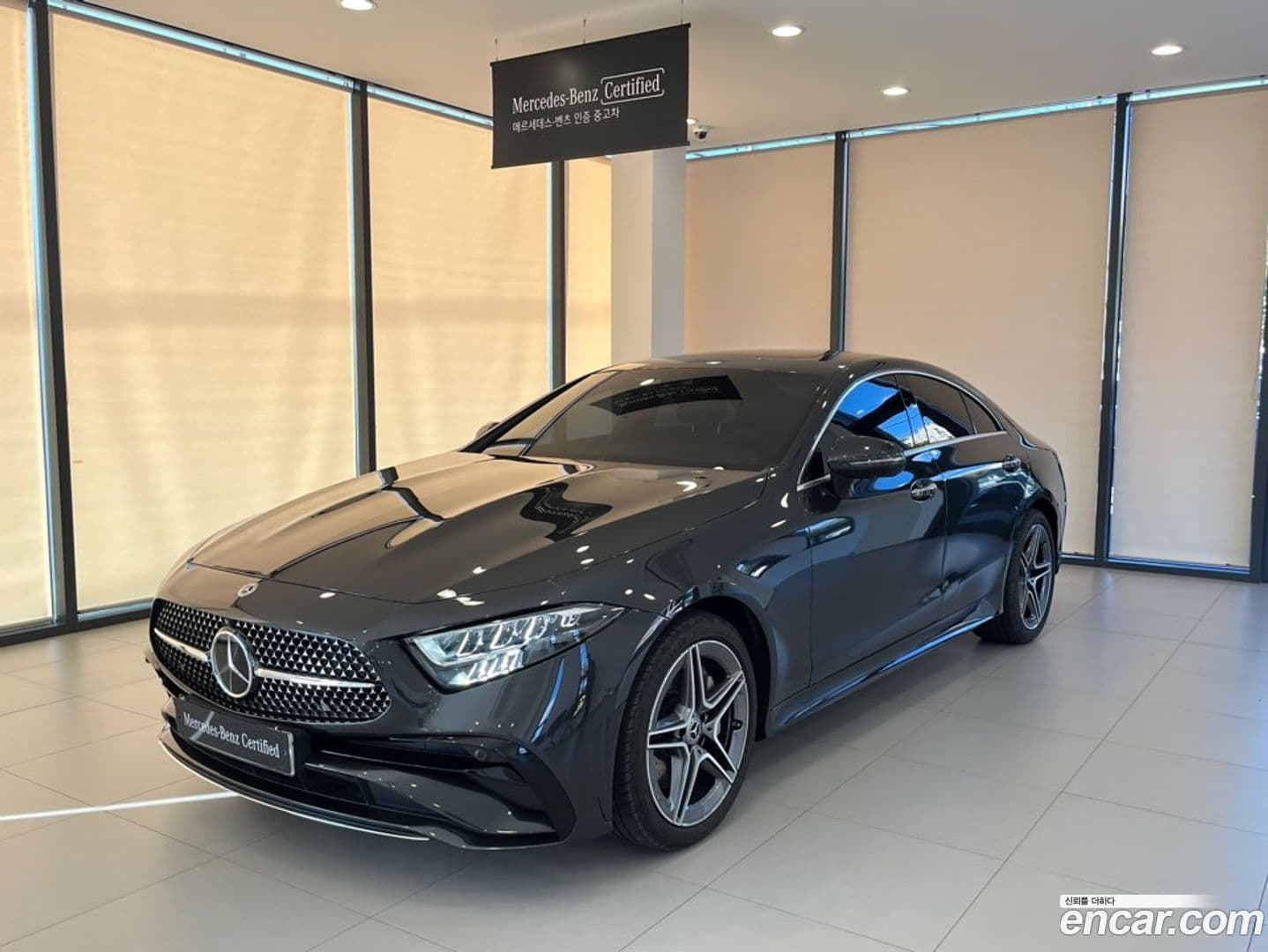 Main__Slider__Photo:CLS-Class Mercedes-Benz 2023.5-0