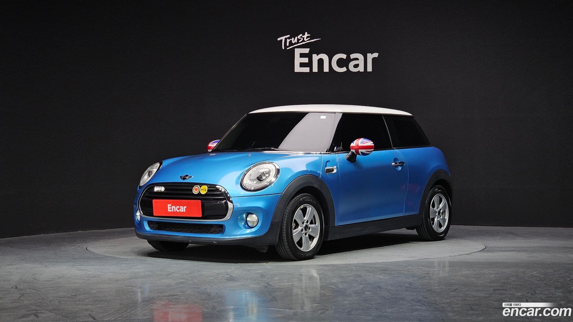 Main__Slider__Photo:Cooper Mini 2017.4-0