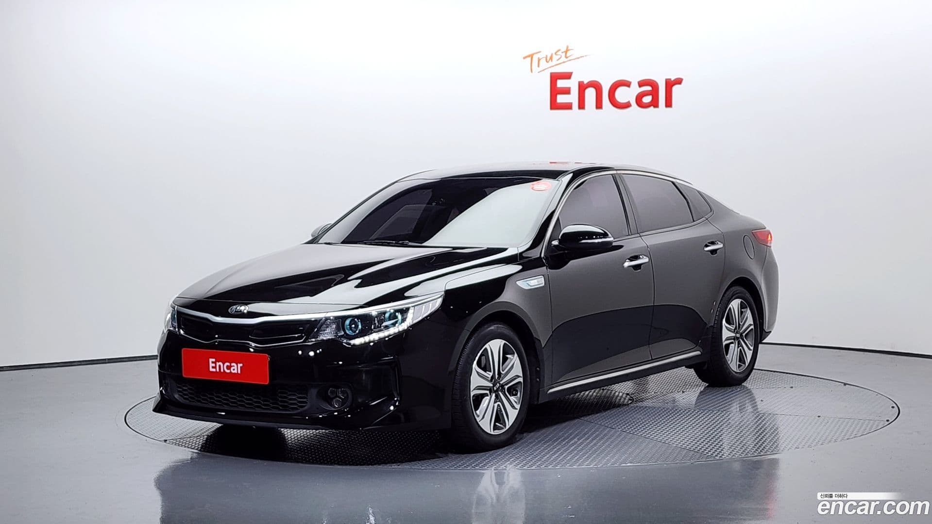 Main__Slider__Photo:K5 Kia 2016.3-0