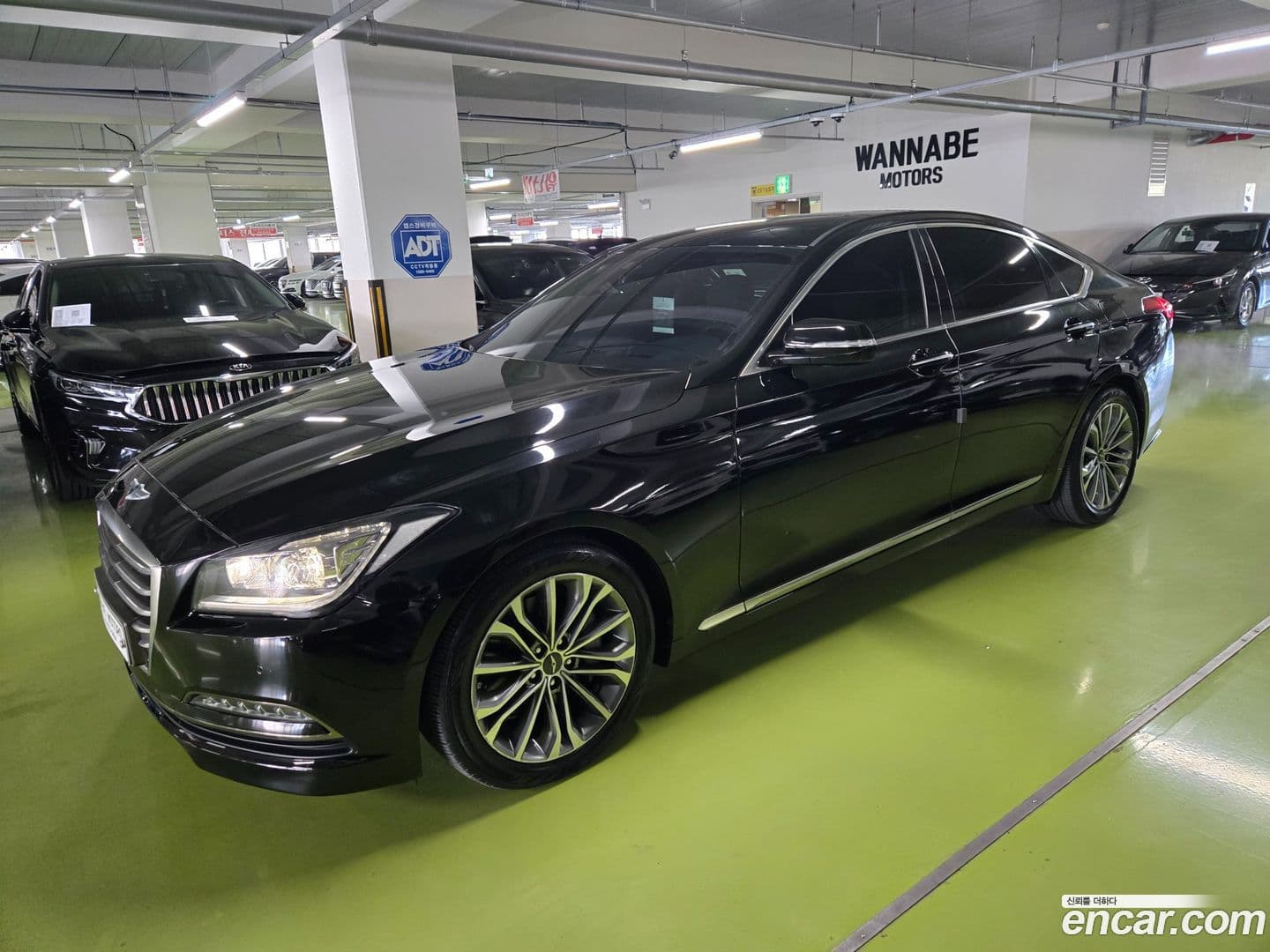 Main__Slider__Photo:Genesis Hyundai 2014.11-0