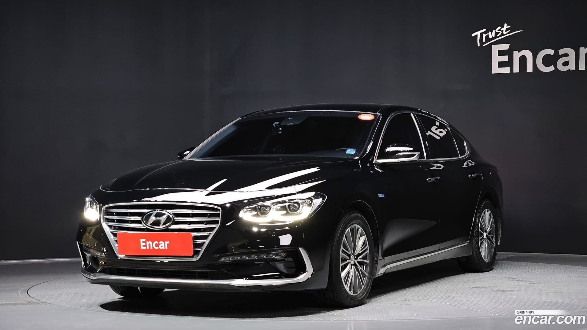 Main__Slider__Photo:Grandeur Hyundai 2019.9-0