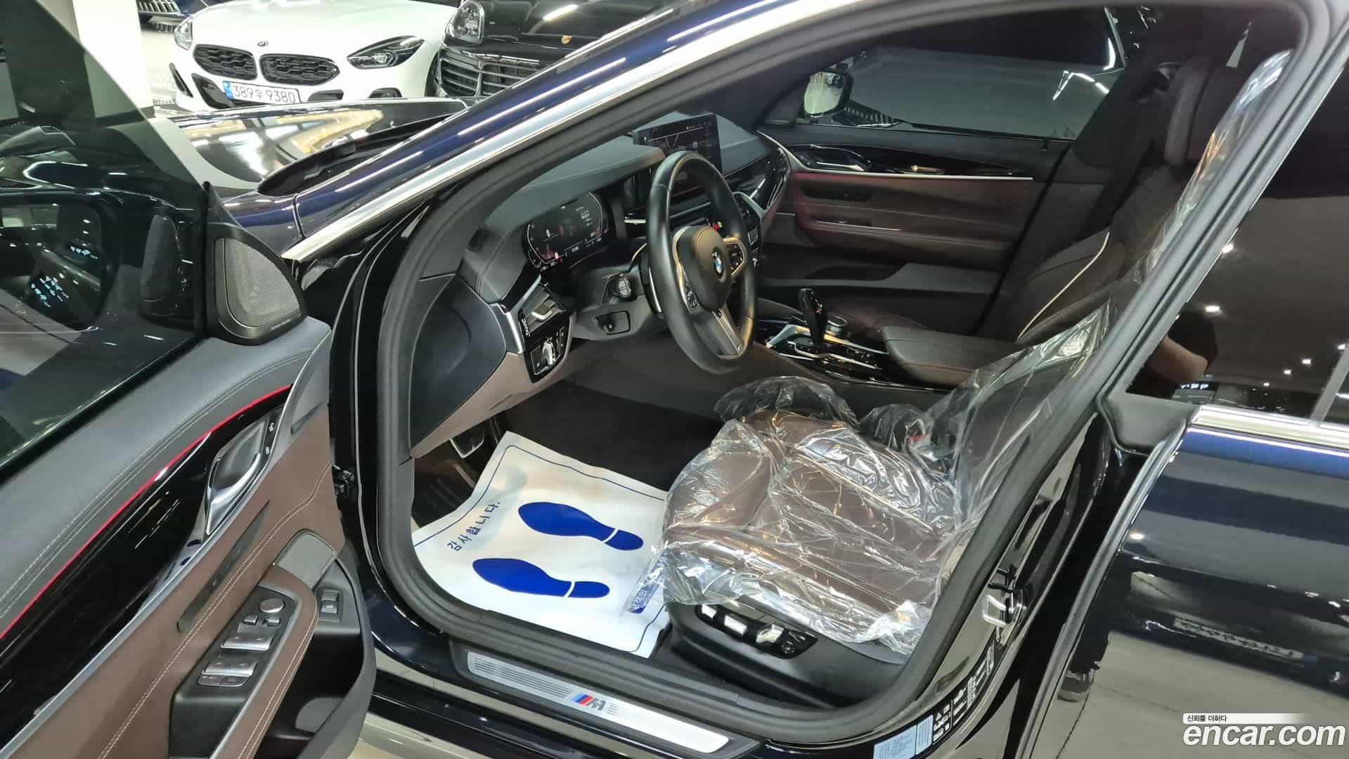 Gran Turismo BMW 2022.7-INNER-008