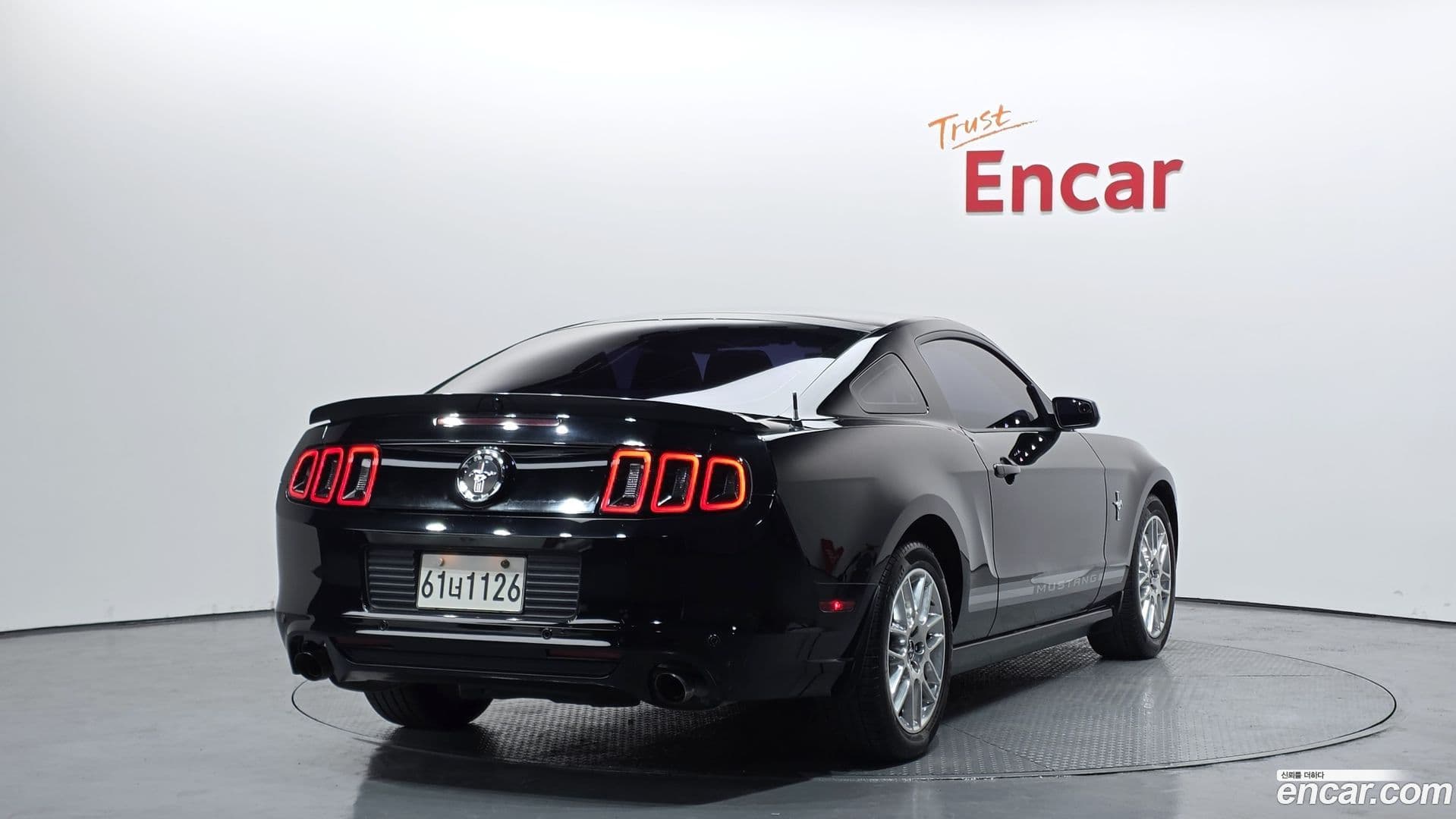 Main__Slider__Photo:Mustang Ford 2013.6-0