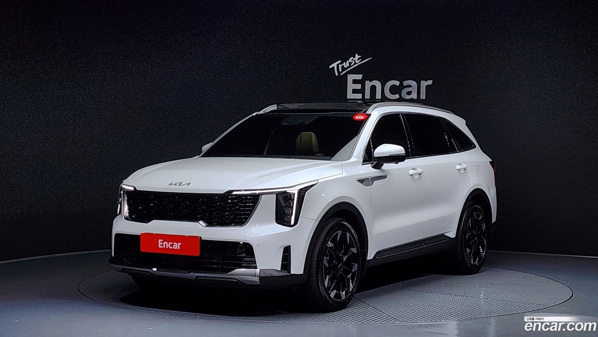 Main__Slider__Photo:Sorento Kia 2025.5-0
