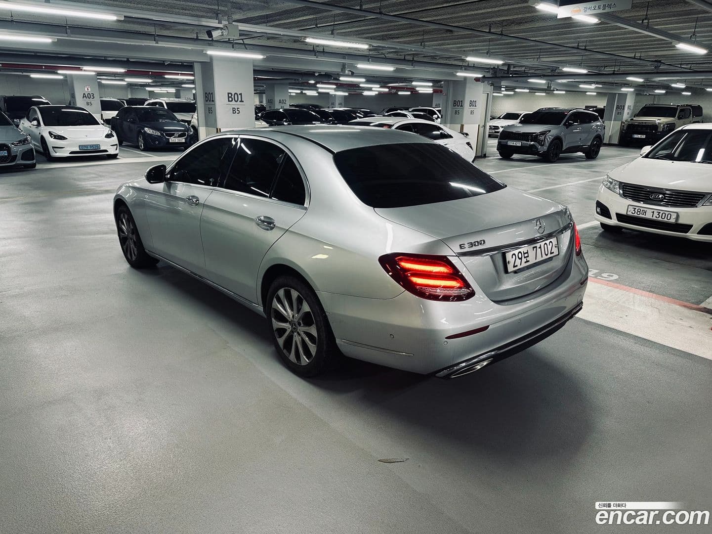Main__Slider__Photo:E-Class Mercedes-Benz 2018.0-0