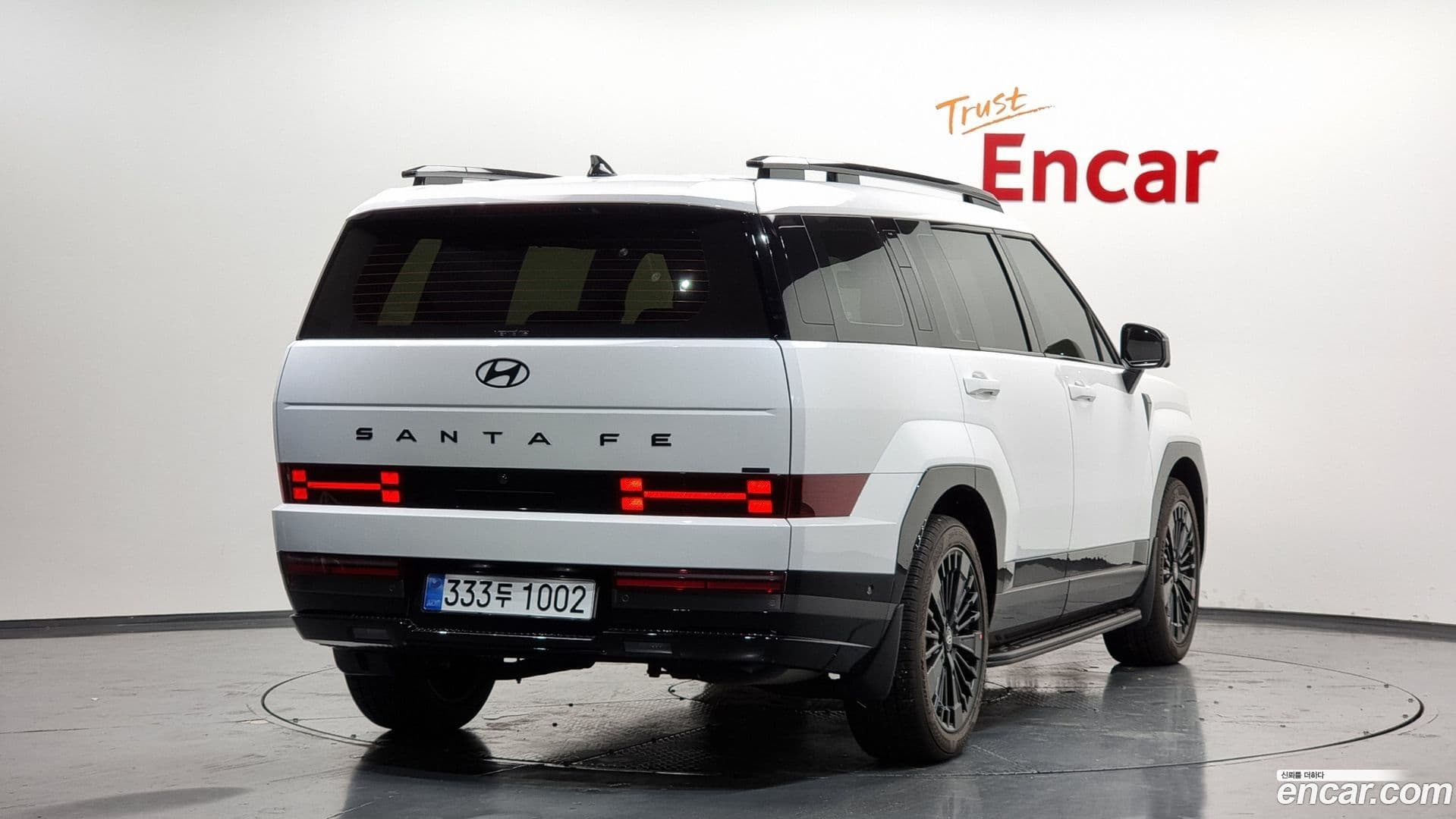Main__Slider__Photo:Santafe Hyundai 2025.6-0