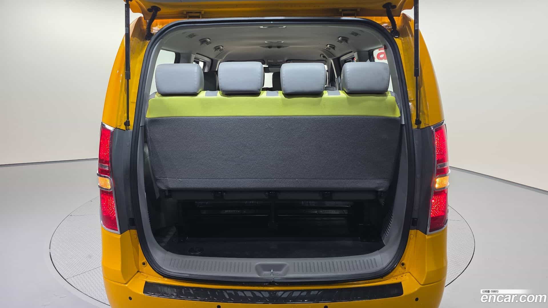 Starex Hyundai 2018.3-OPTION-024