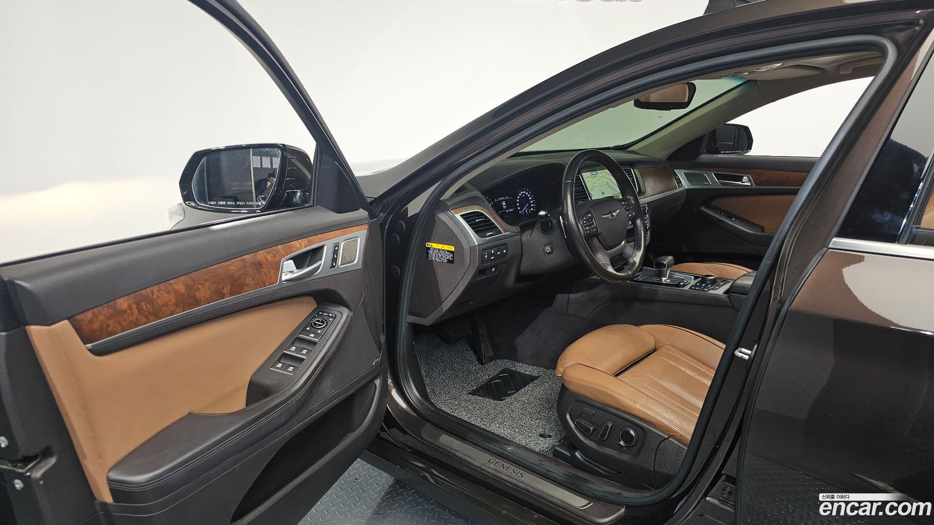 Main__Slider__Photo:G80 Genesis 2016.7-9
