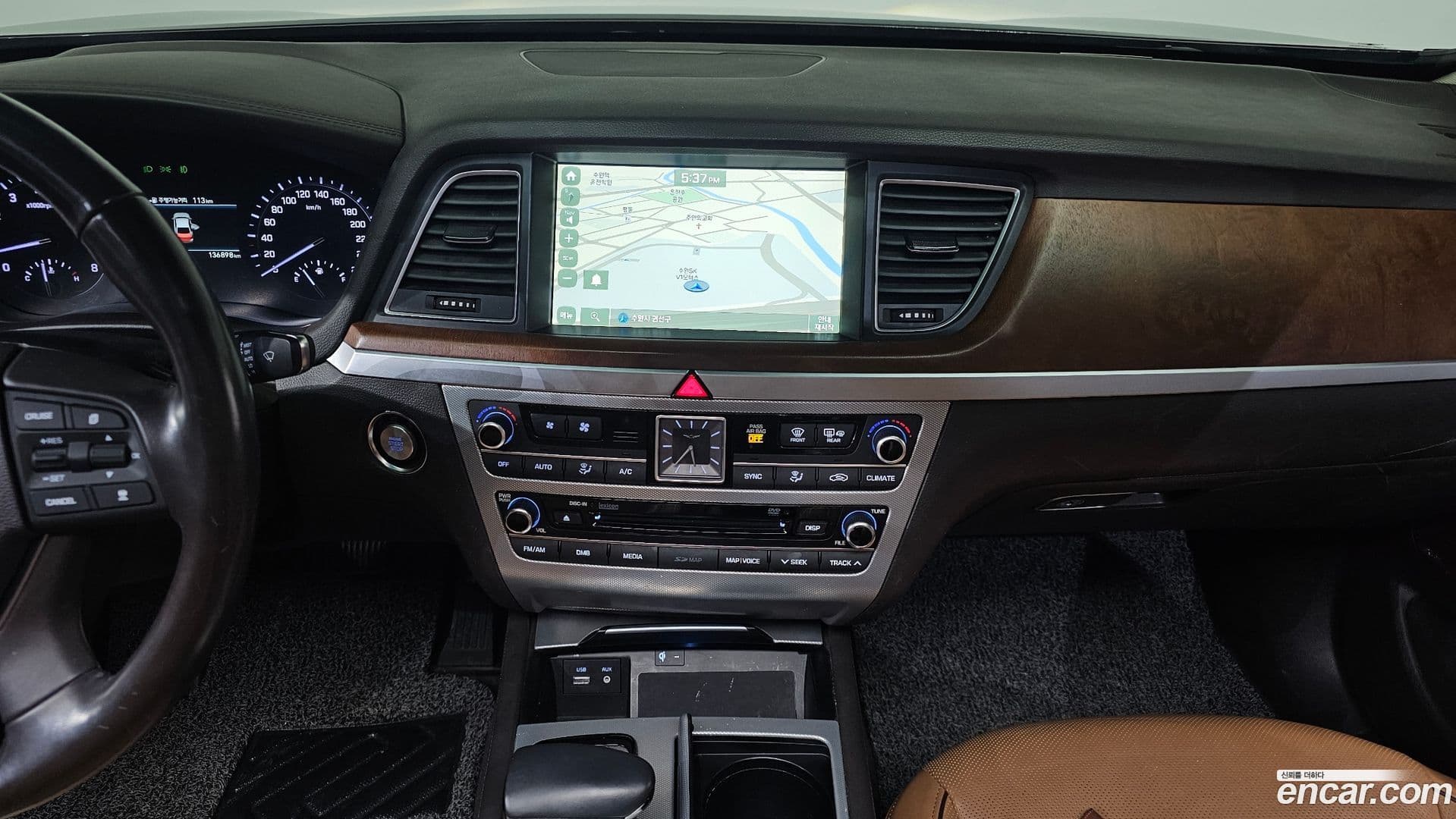 Main__Slider__Photo:G80 Genesis 2016.7-14