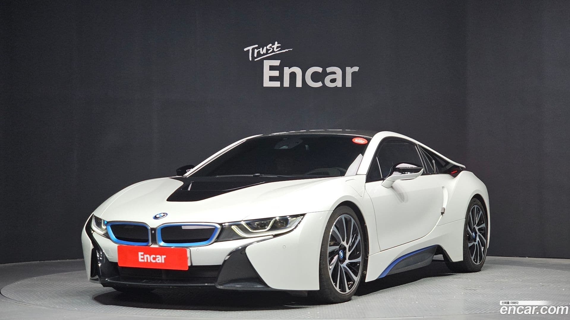Main__Slider__Photo:i8 BMW 2016.11-0