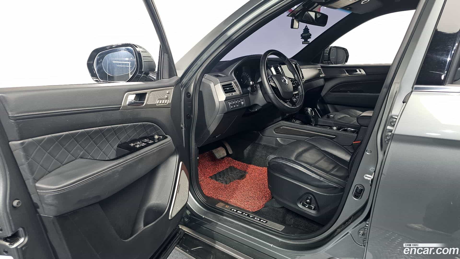 Rexton KG Mobility 2017.5-INNER-010
