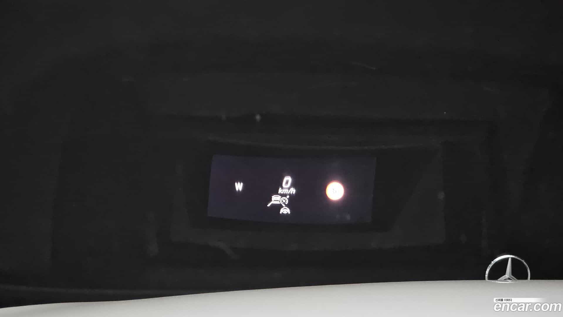 E-Class Mercedes-Benz 2020.10-OPTION-21