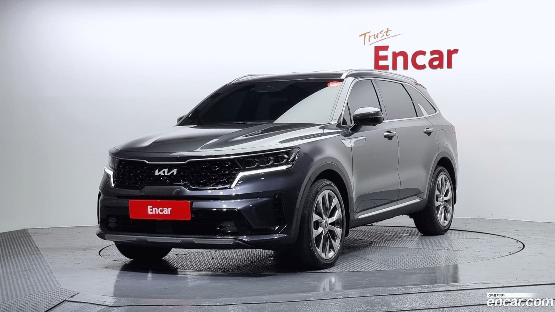 Main__Slider__Photo:Sorento Kia 2021.7-0