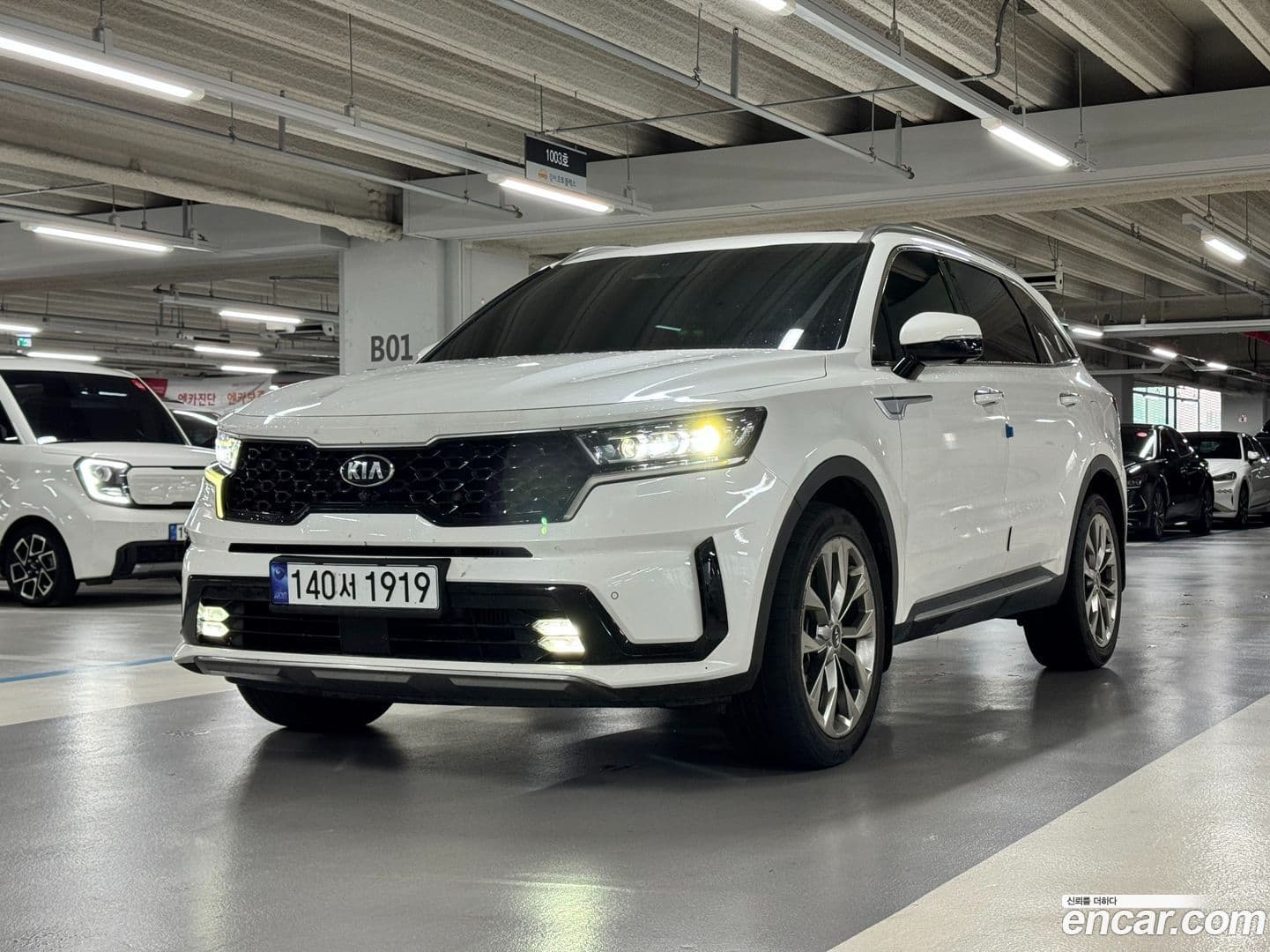 Main__Slider__Photo:Sorento Kia 2020.9-0