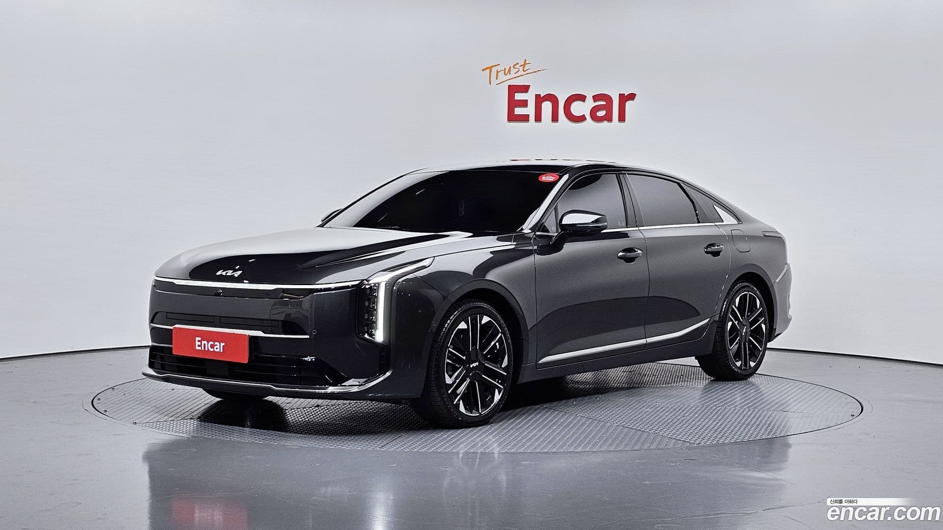 Main__Slider__Photo:K8 Kia 2025.1-0