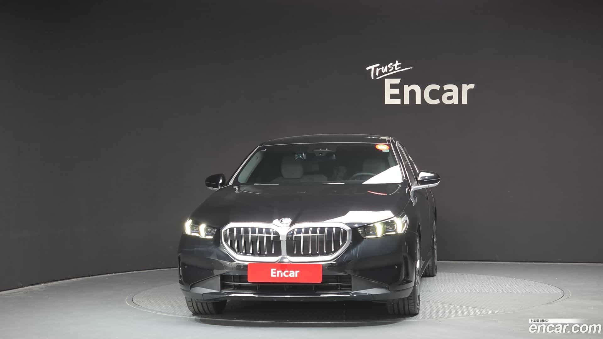 5-Series BMW 2025.5-OUTER-3