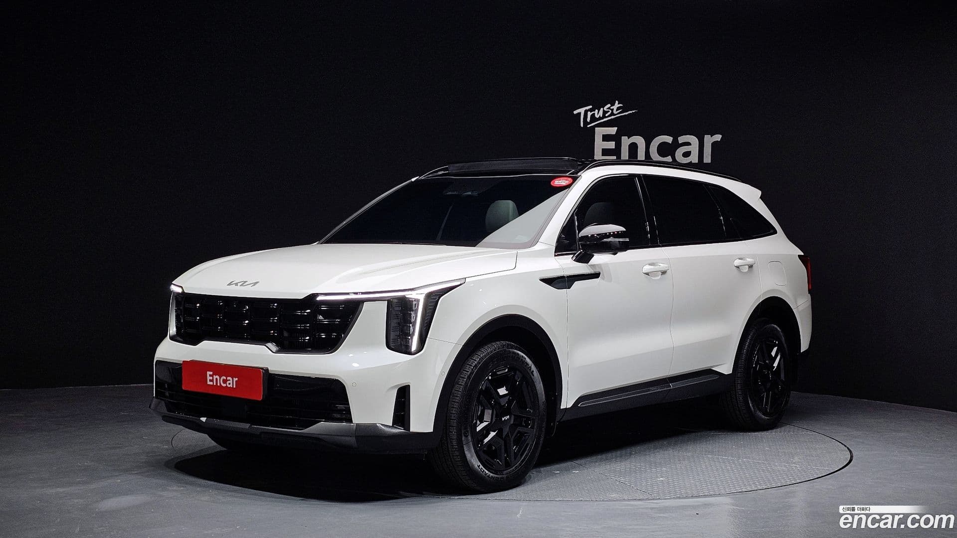 Main__Slider__Photo:Sorento Kia 2023.8-0