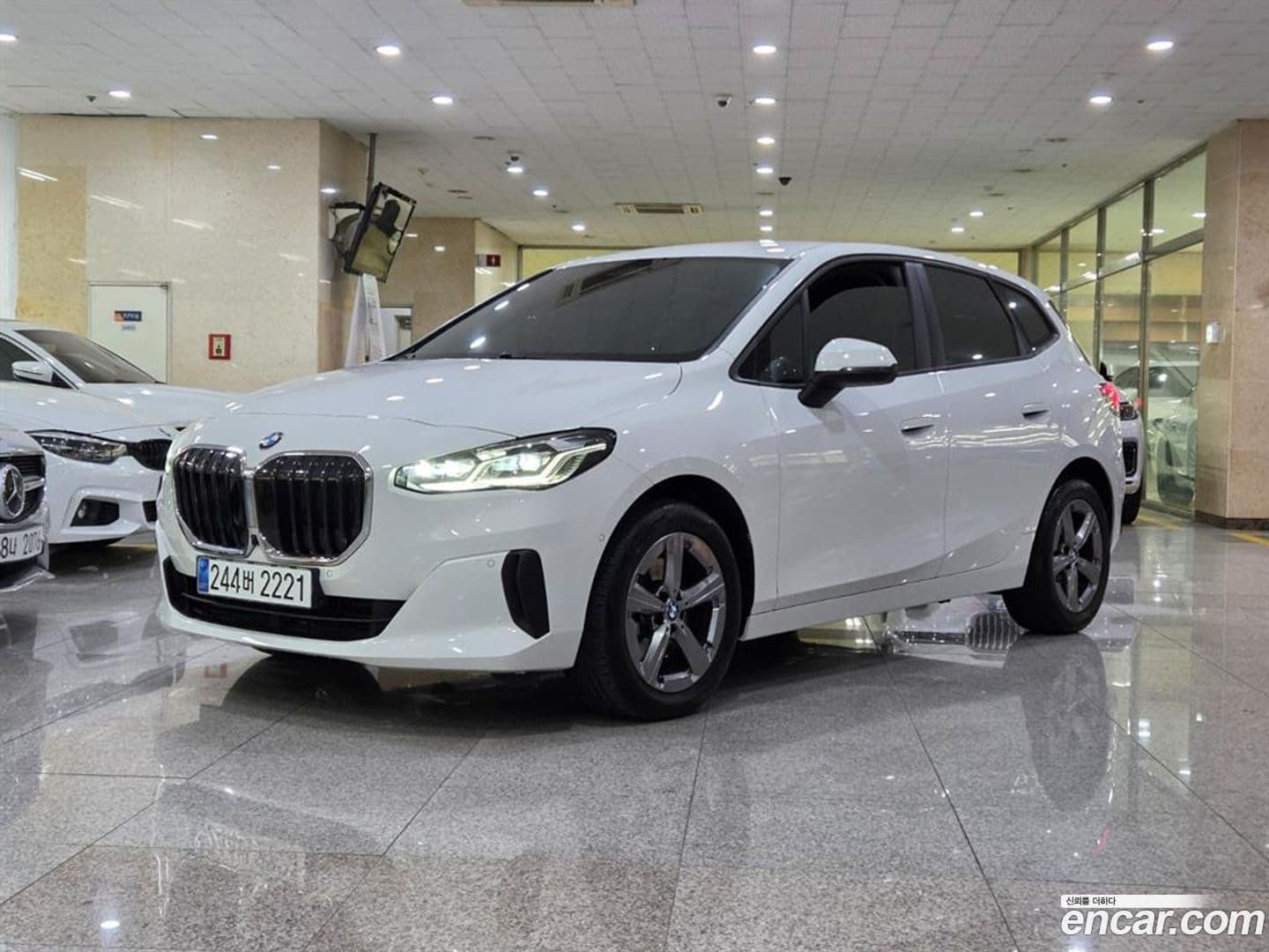 Main__Slider__Photo:2-Series BMW 2023.6-0