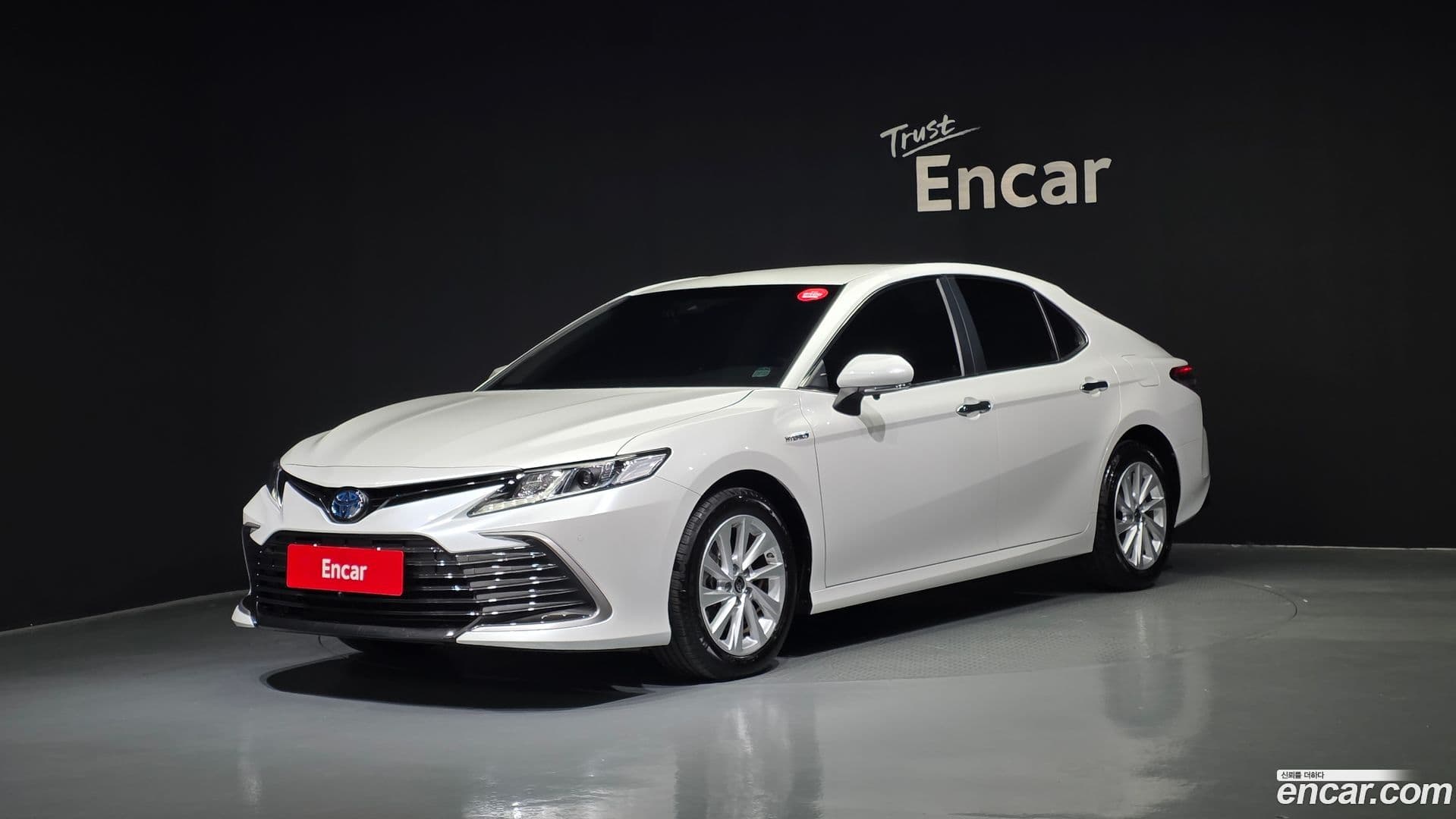 Main__Slider__Photo:Camry Toyota 2023.3-0