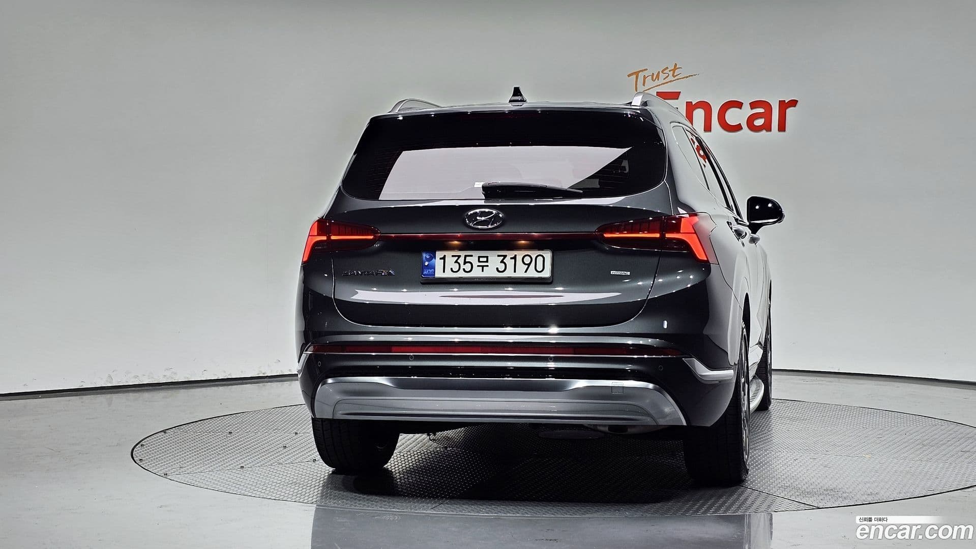 Main__Slider__Photo:Santafe Hyundai 2021.2-3