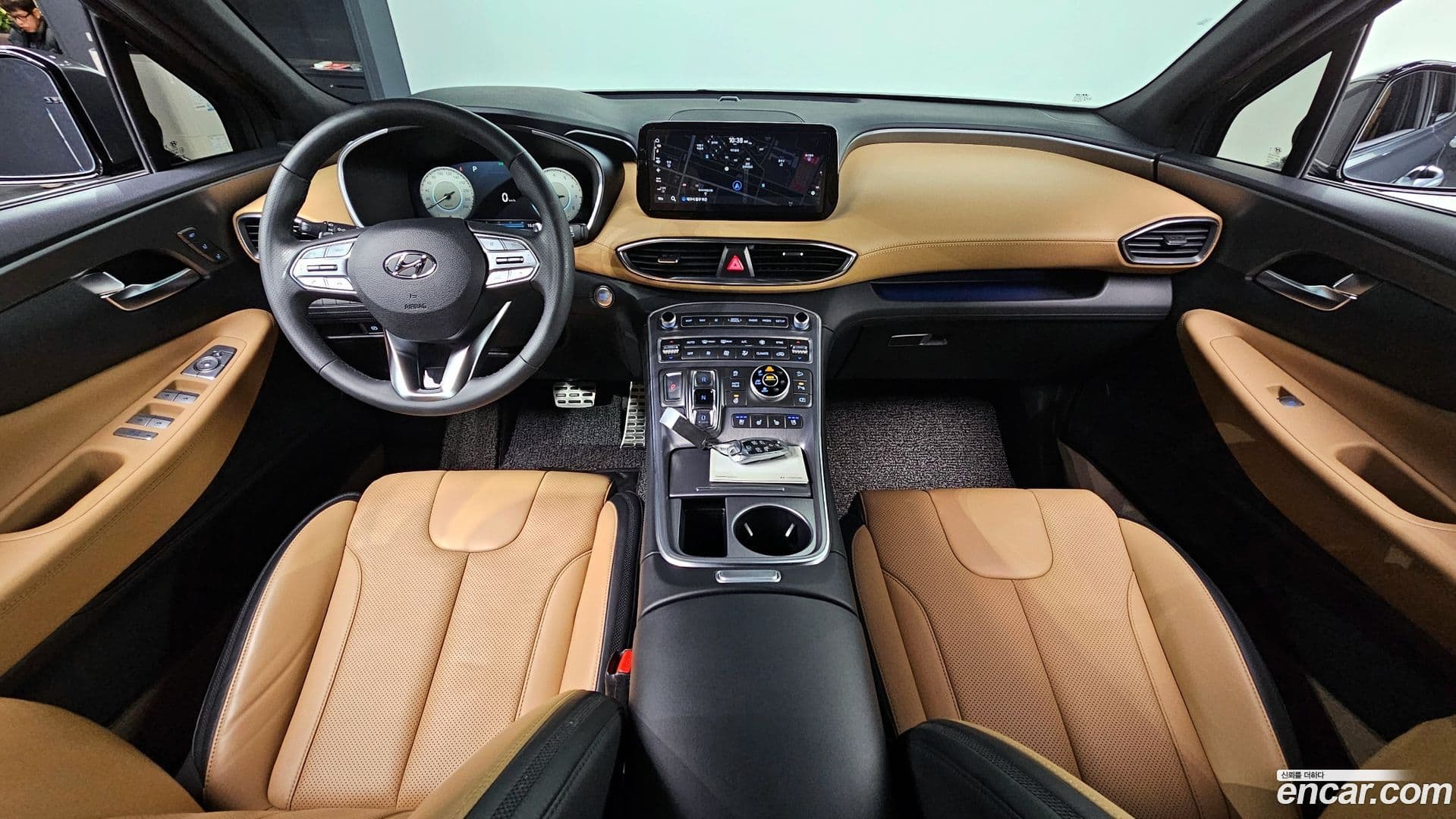 Main__Slider__Photo:Santafe Hyundai 2021.2-6