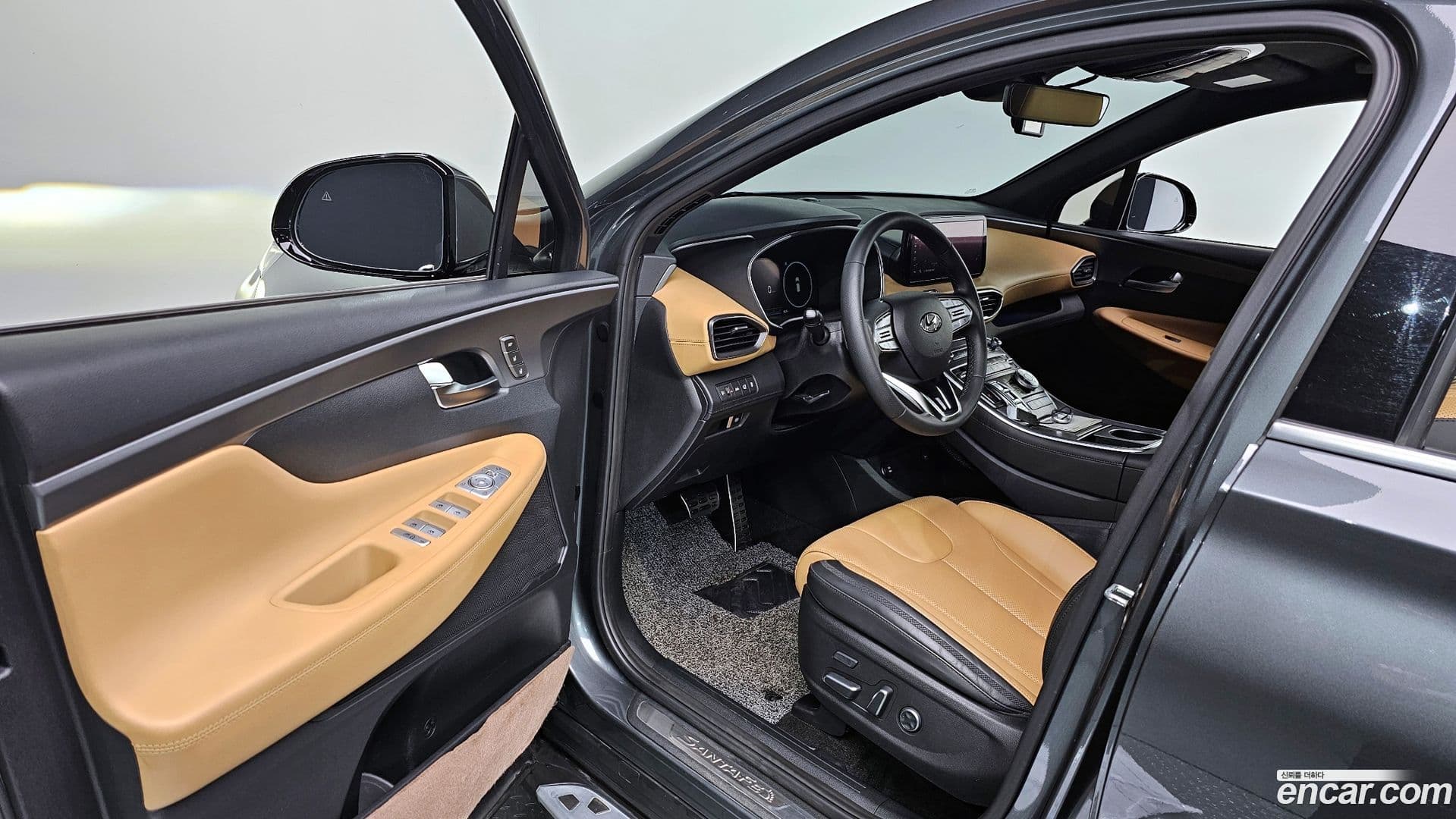 Main__Slider__Photo:Santafe Hyundai 2021.2-10