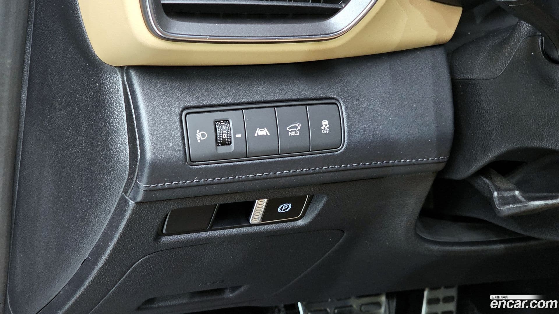Main__Slider__Photo:Santafe Hyundai 2021.2-13
