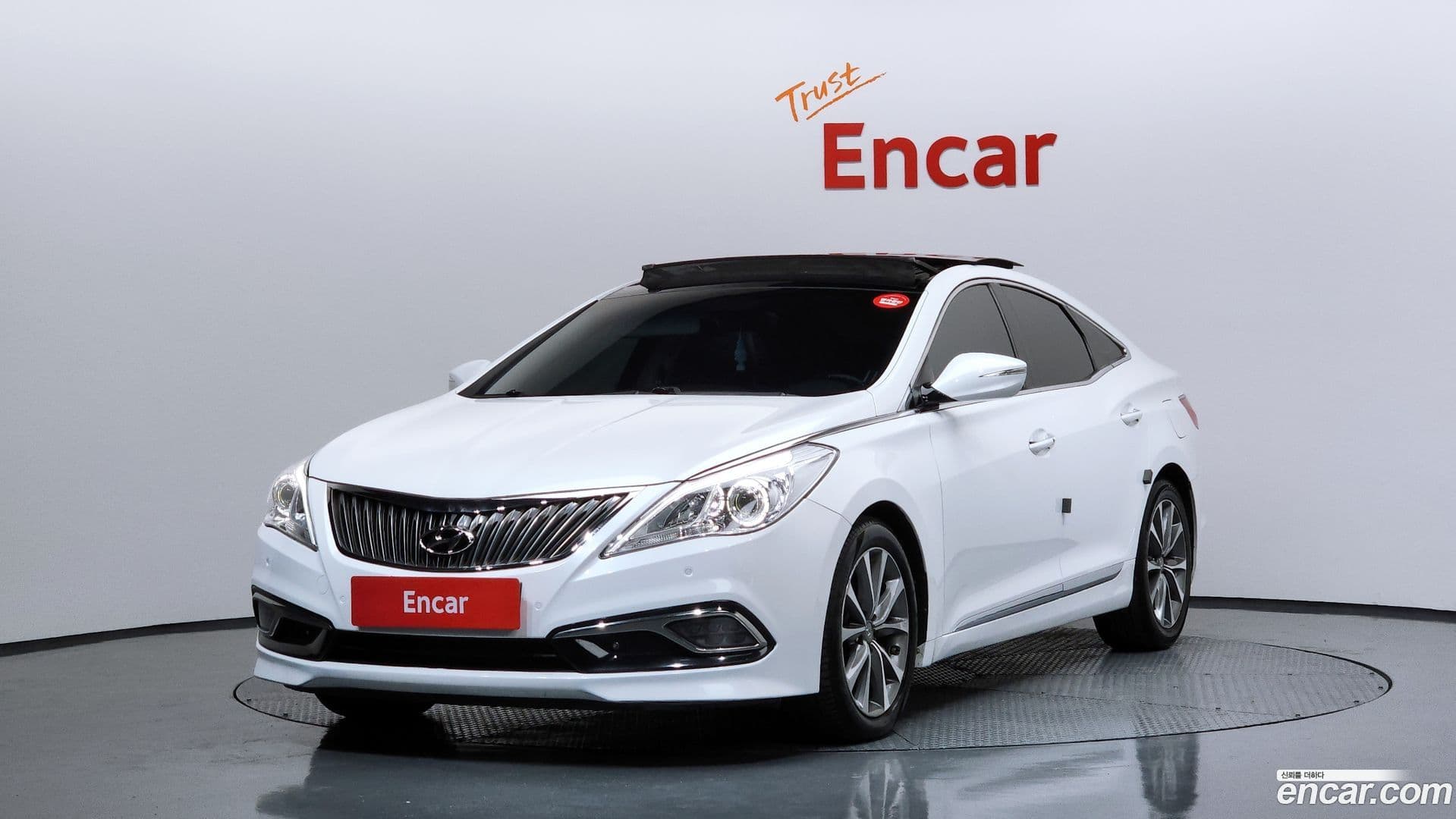 Main__Slider__Photo:Grandeur Hyundai 2016.3-0