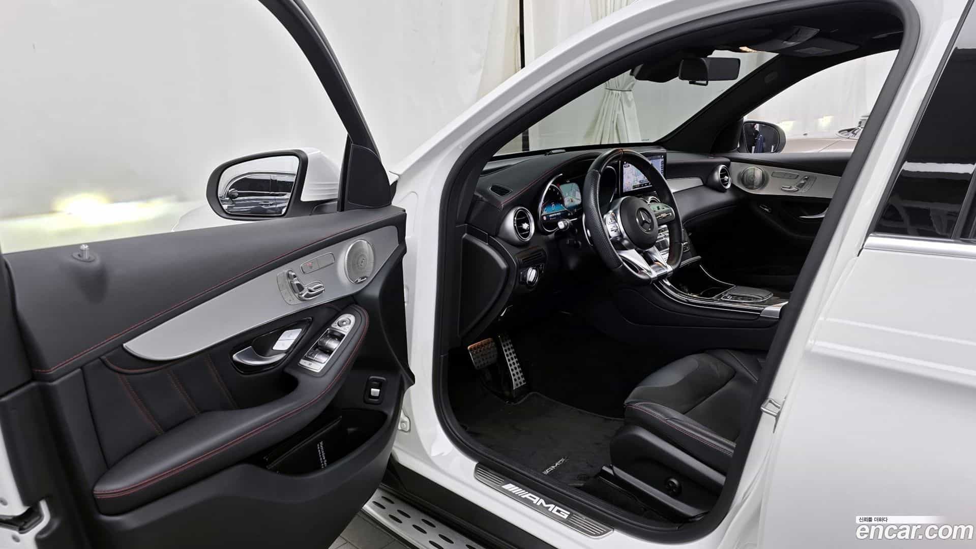 GLC-Class Mercedes-Benz 2021.7-INNER-010