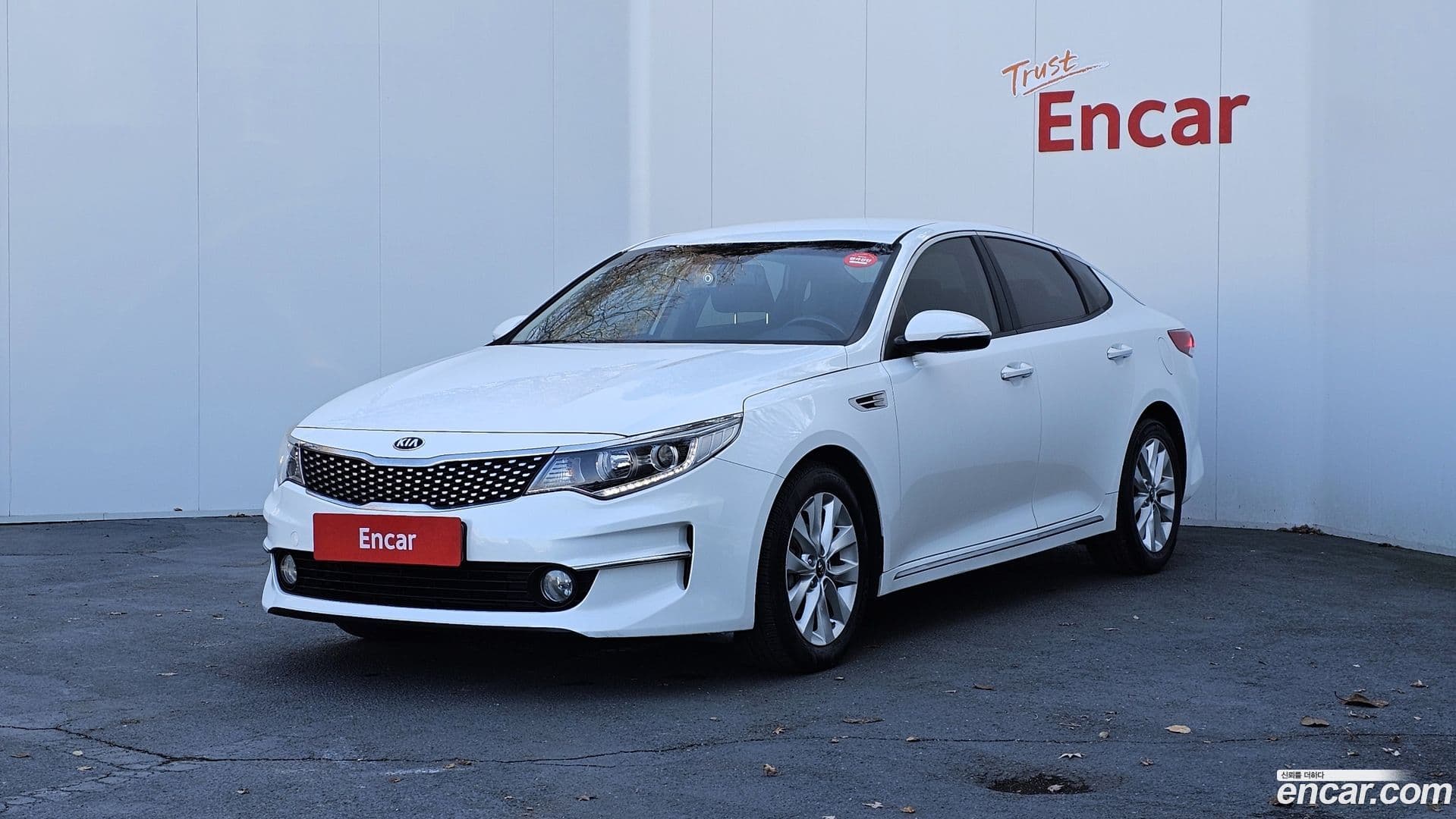 Main__Slider__Photo:K5 Kia 2015.8-0